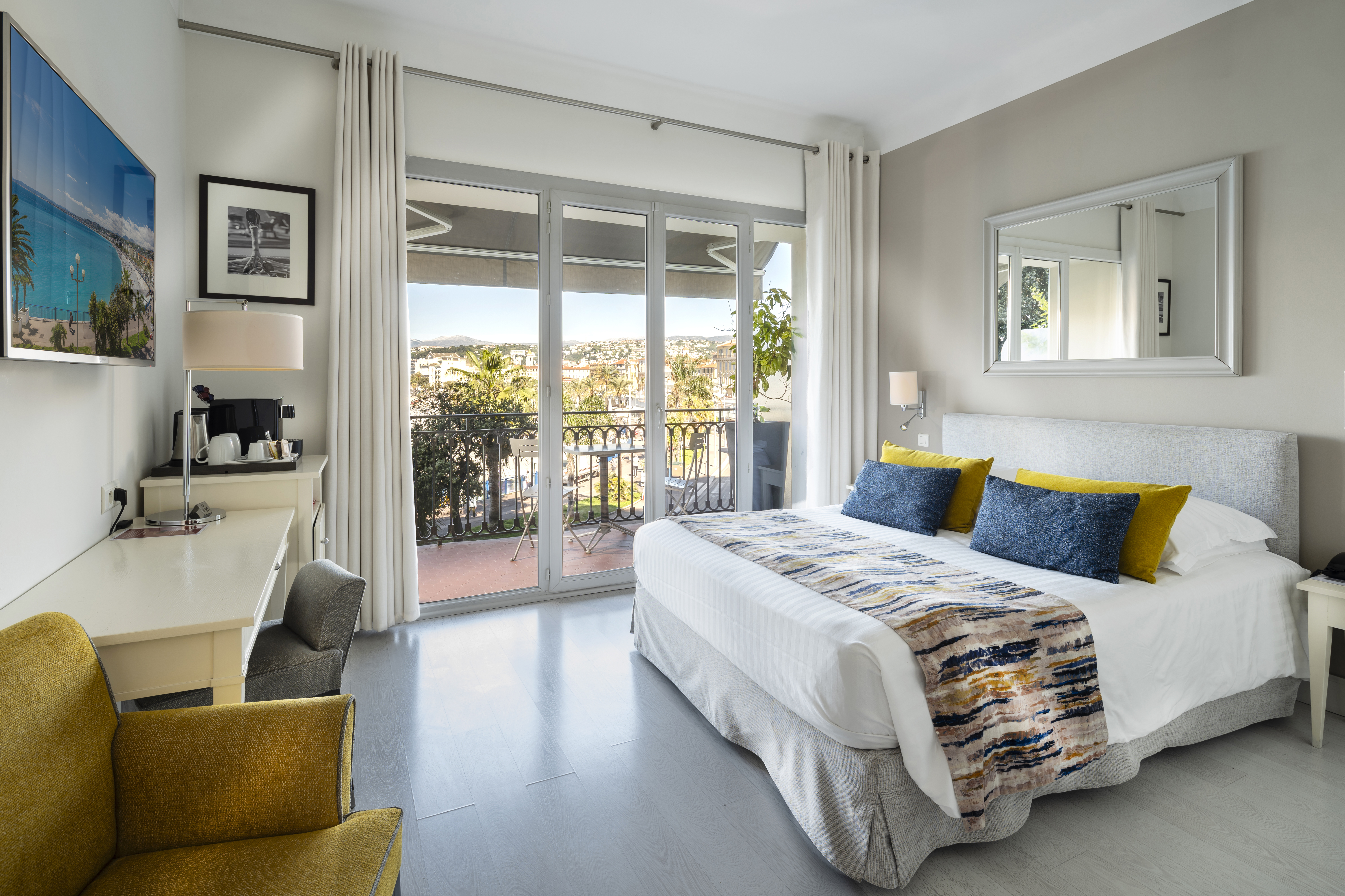 Double Superior Sea View