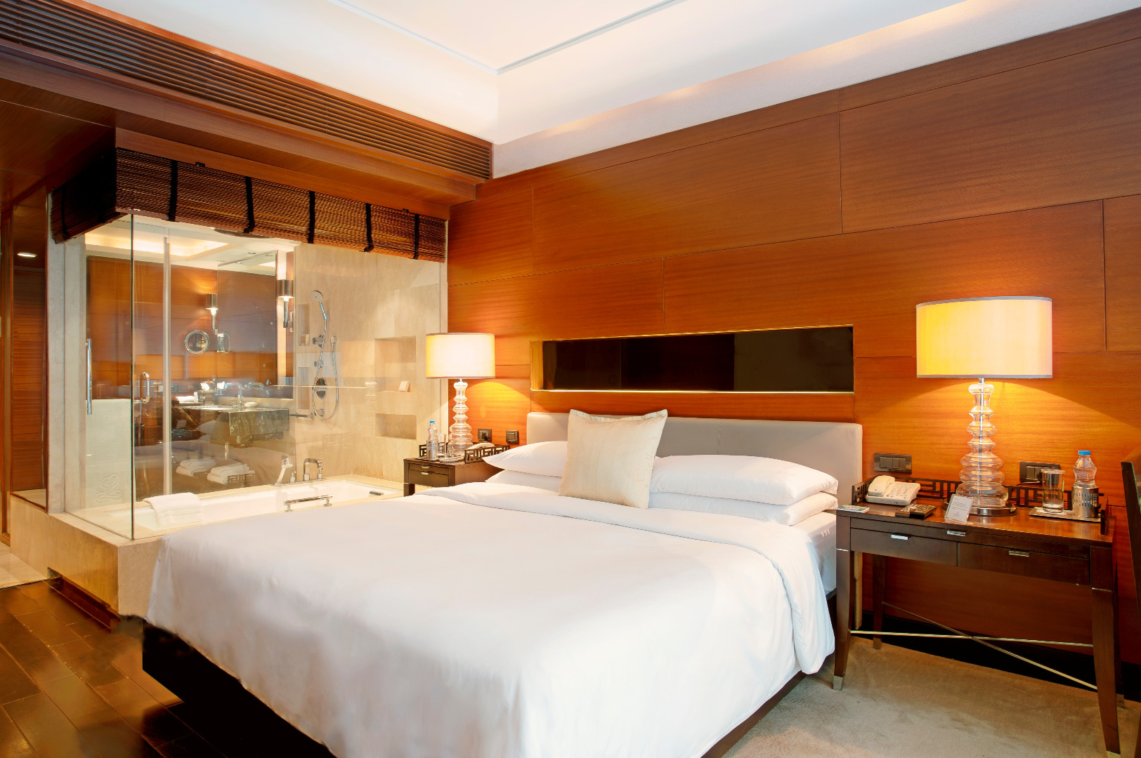 Double Deluxe King Bed