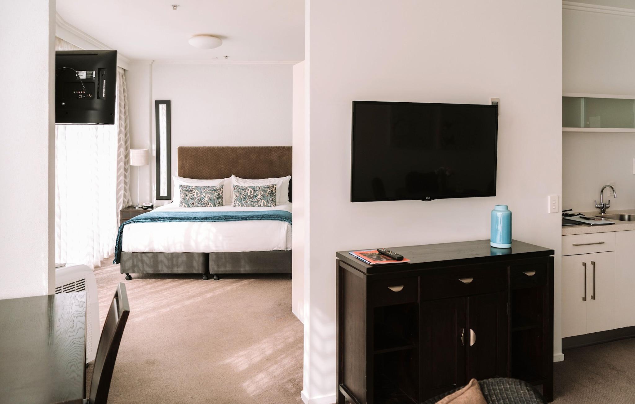 Double Executive King Bed