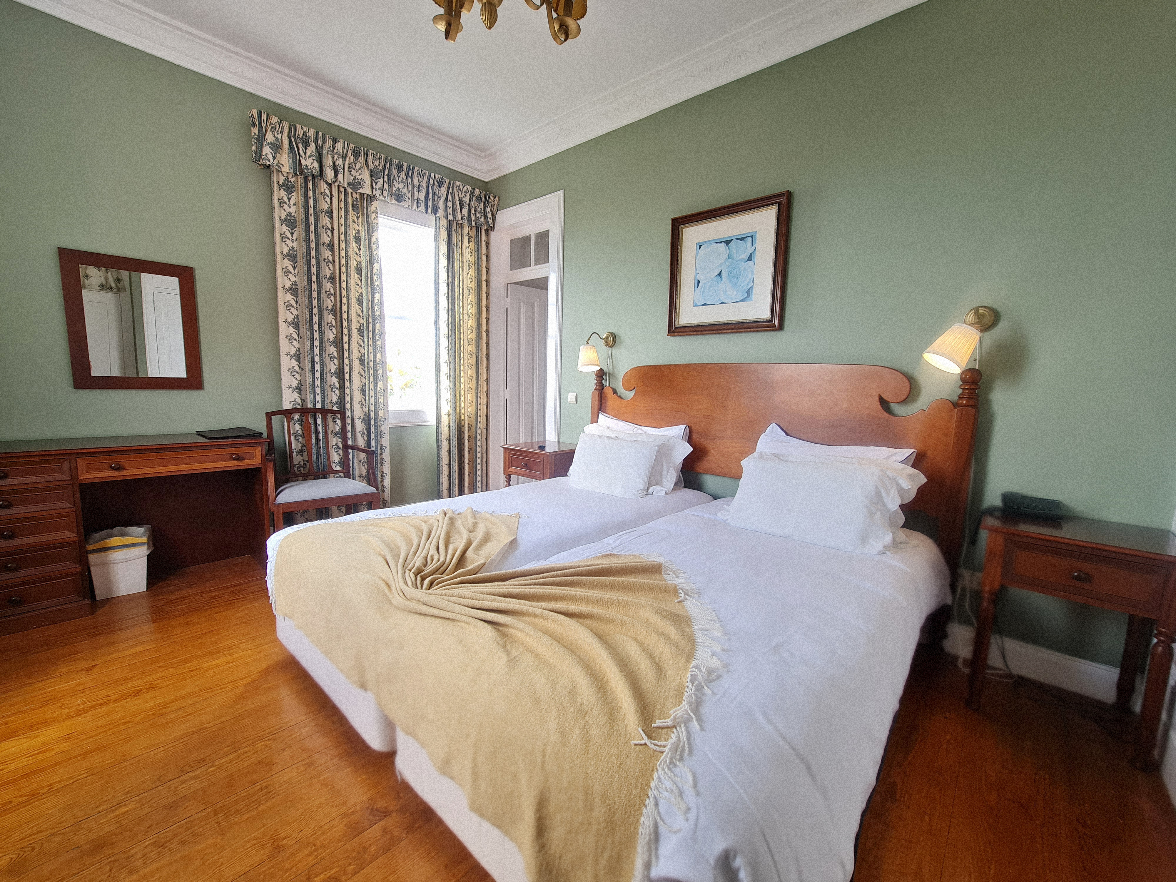 Double or Twin Superior