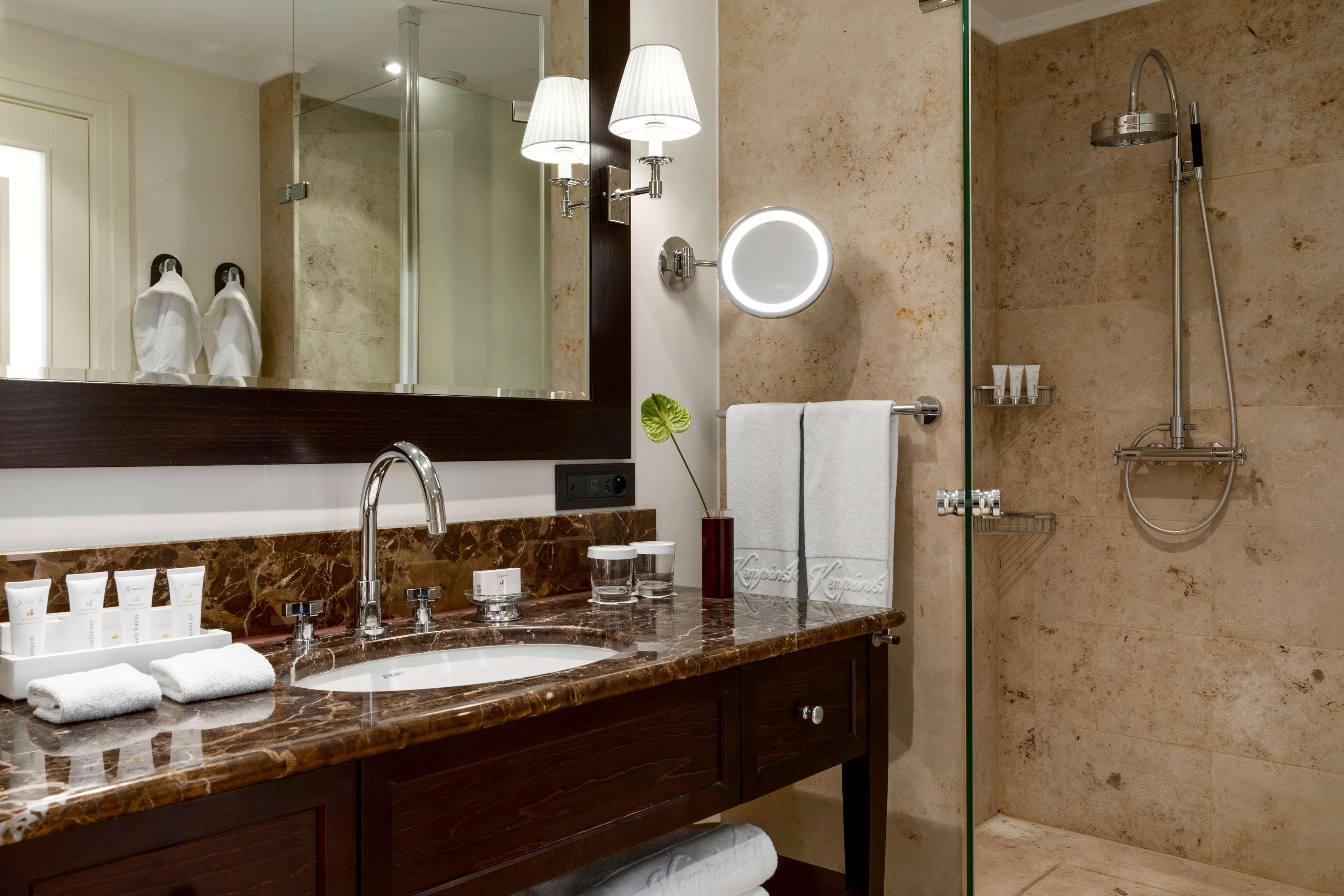 Junior Suite Lake View