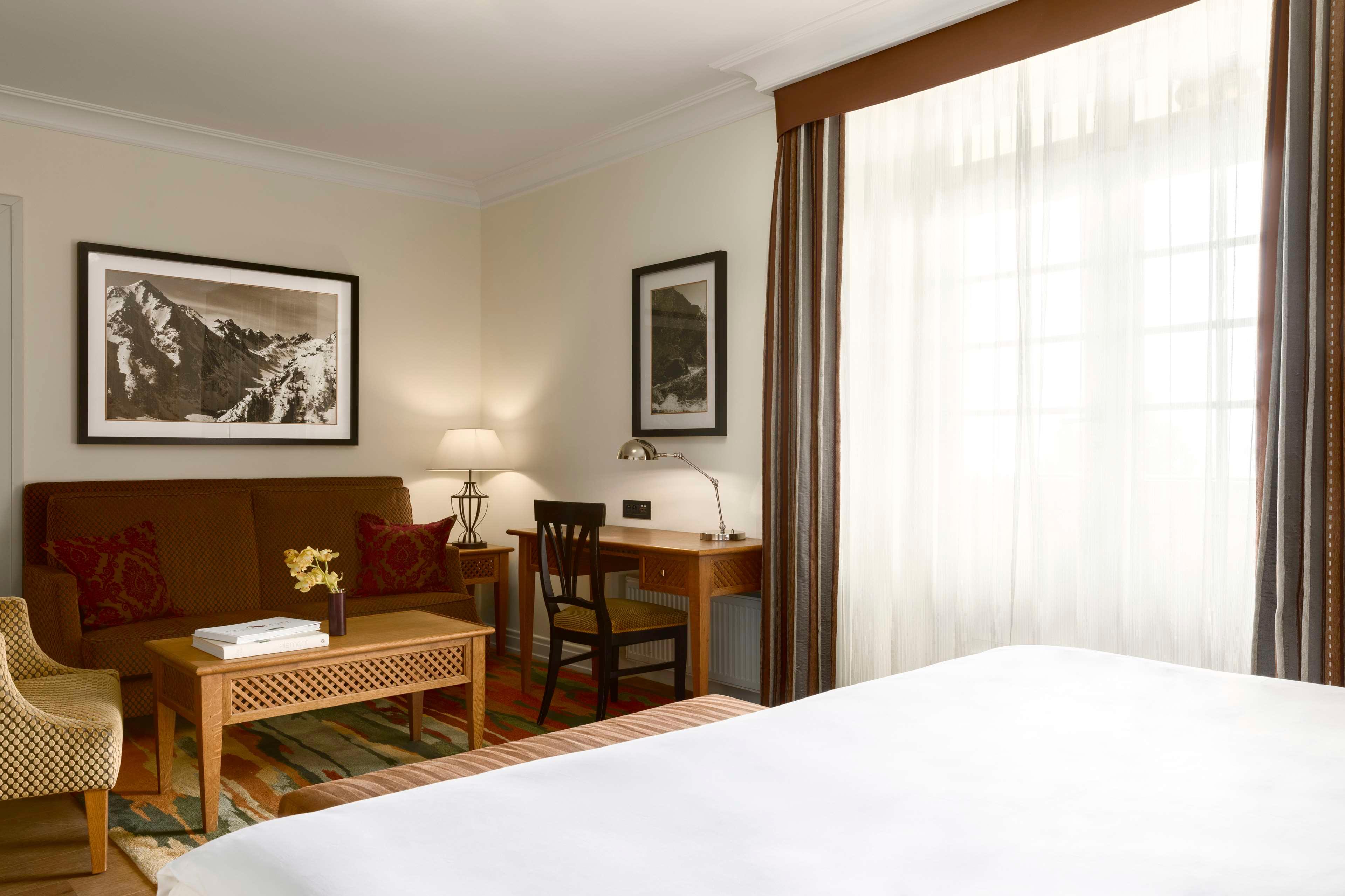 Room Grand Deluxe