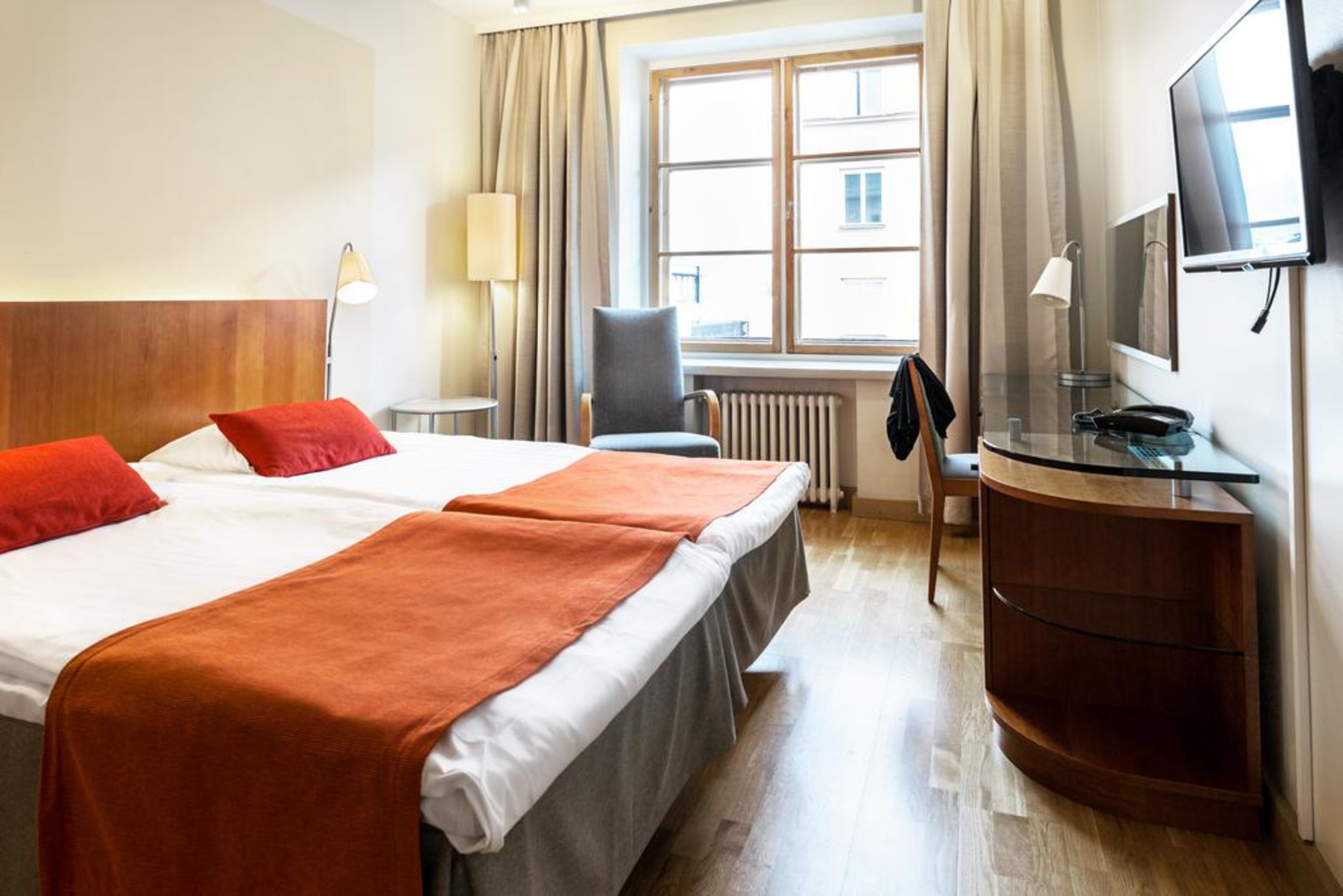 Double King Size Bed