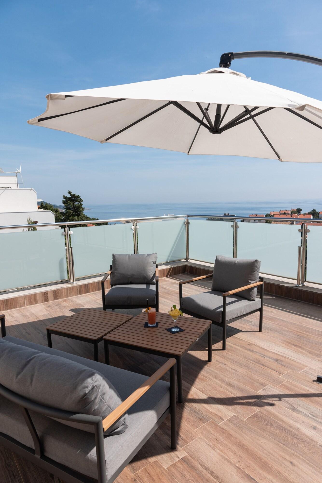 Room Penthouse with Views