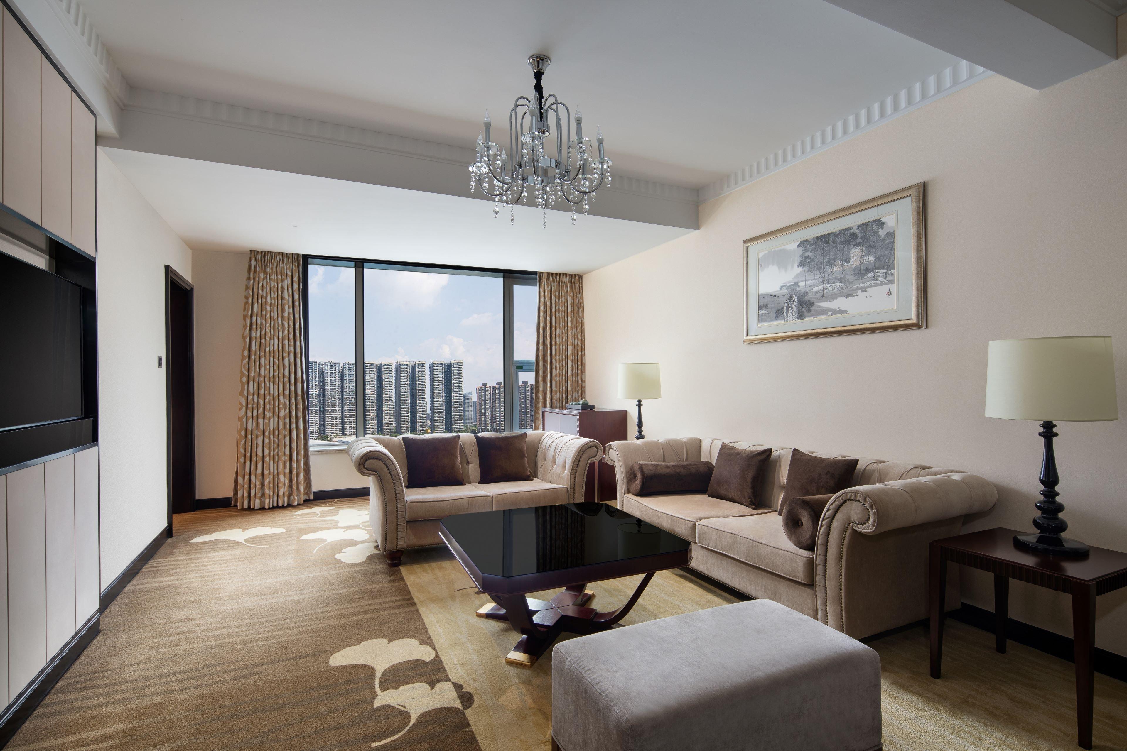 Double King Bed One Bedroom 