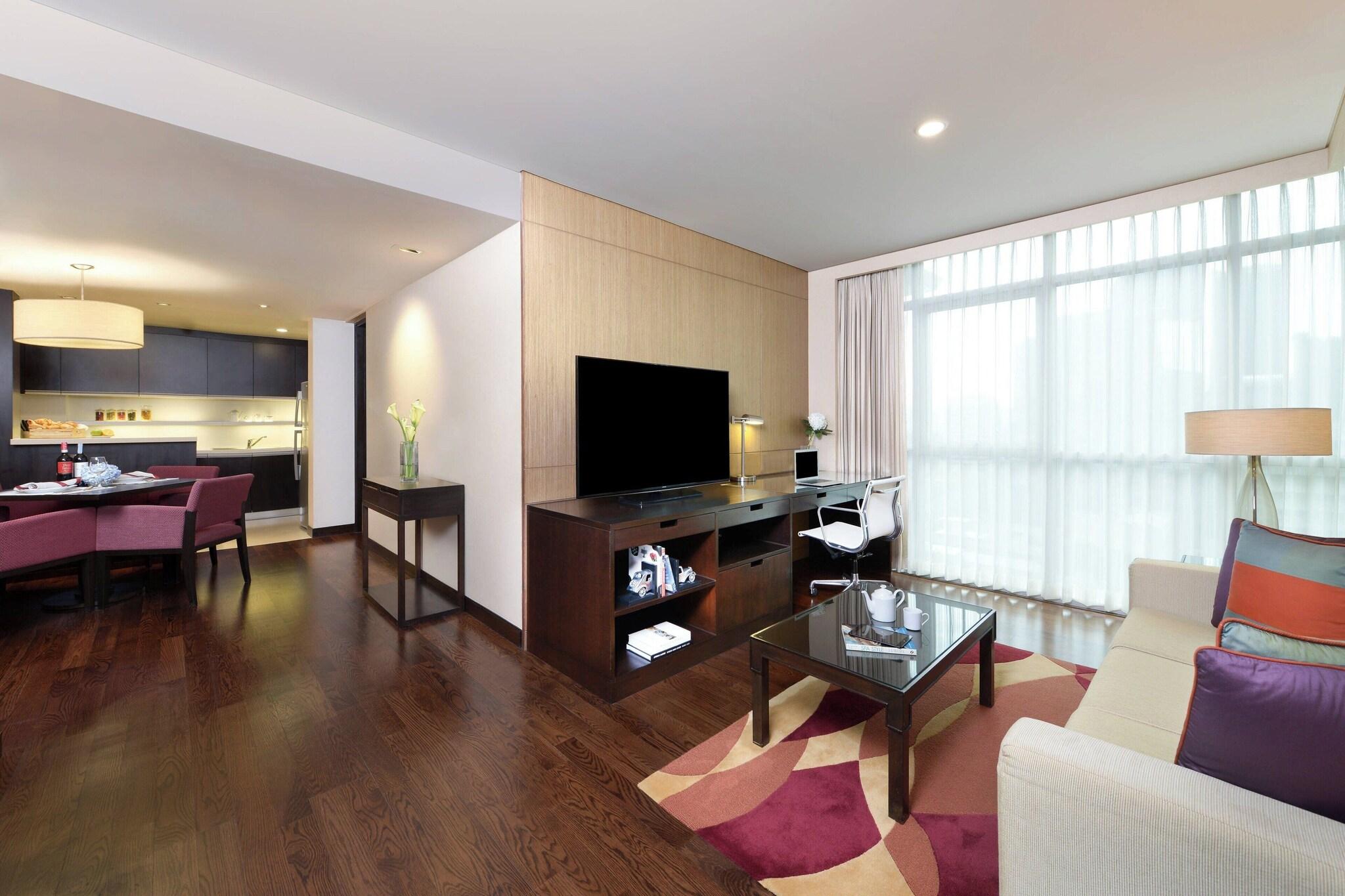 Suite Deluxe King Bed
