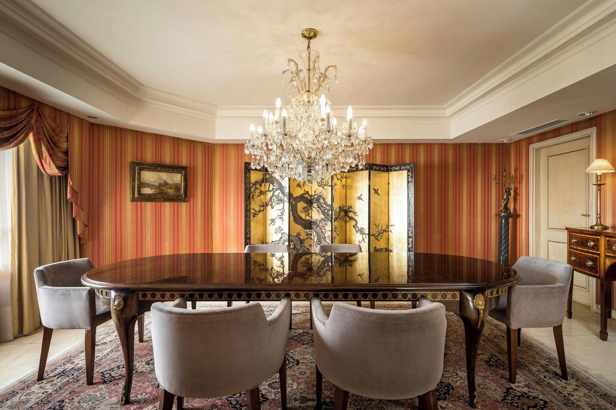 Suite Presidential with Views