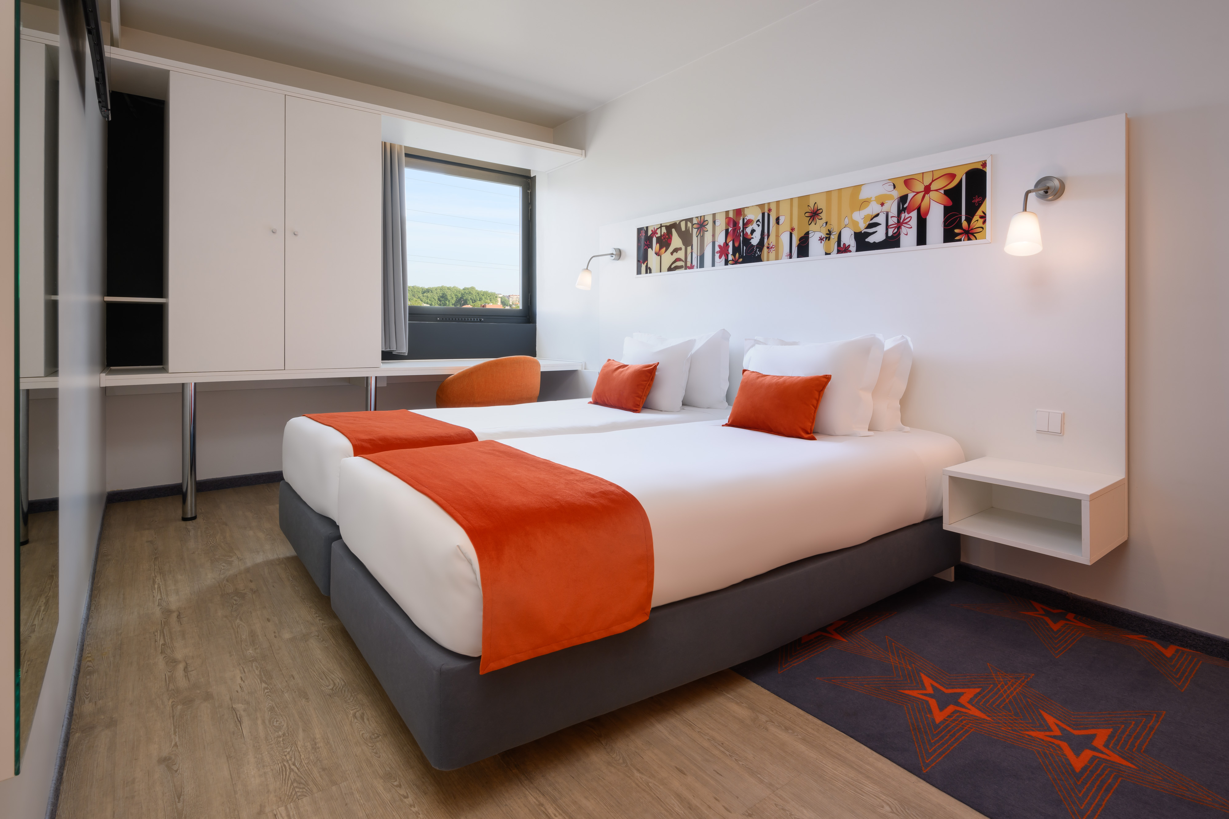 Double or Twin Standard