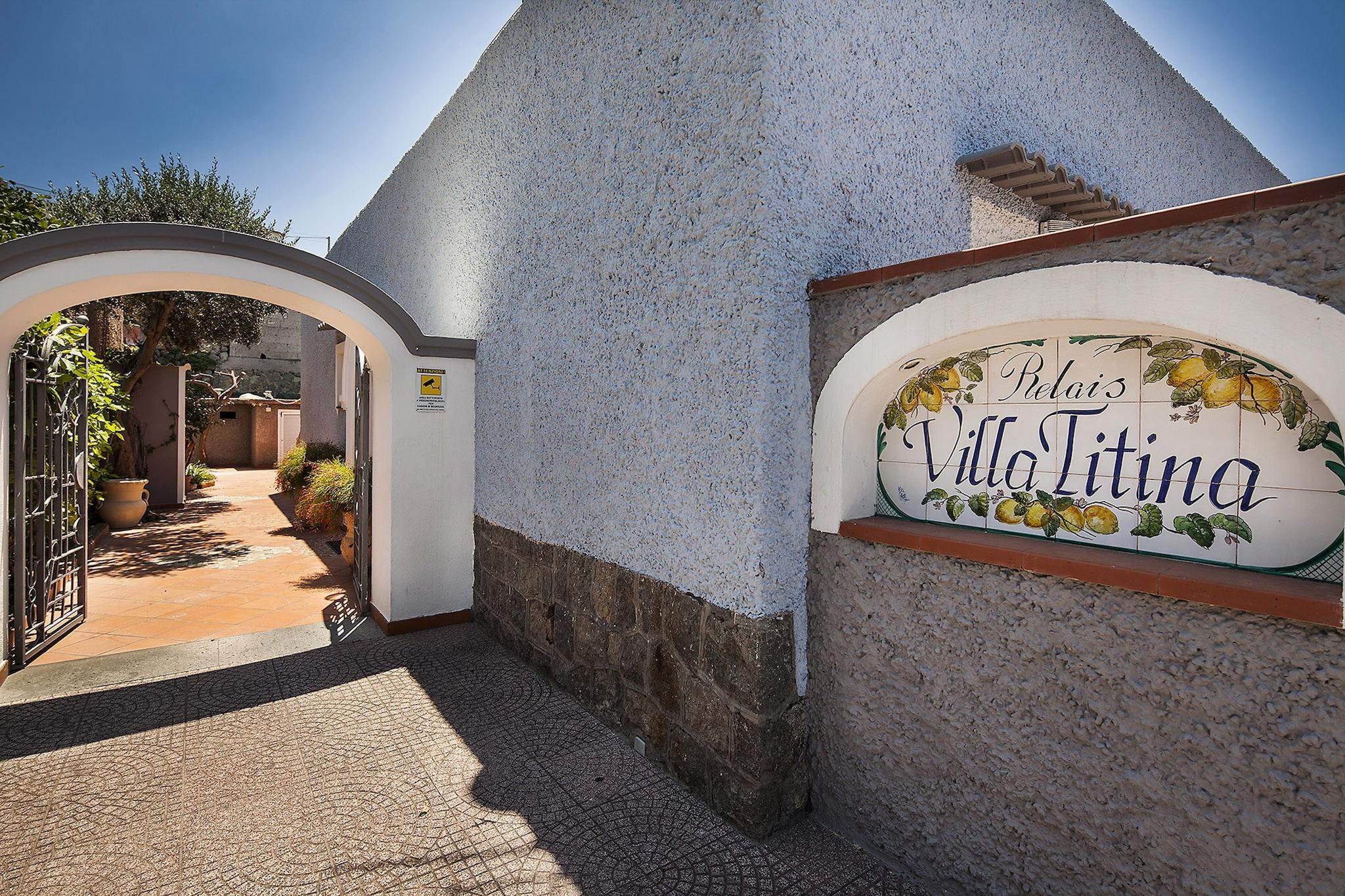 Quadruple with Double Bed