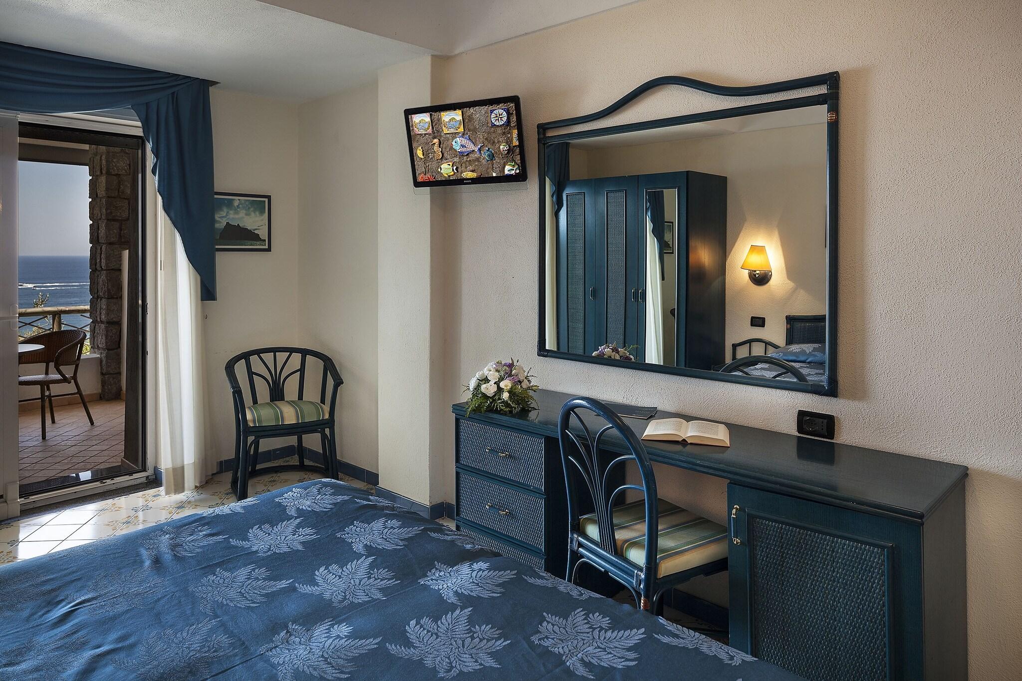 Twin Comfort Sea View