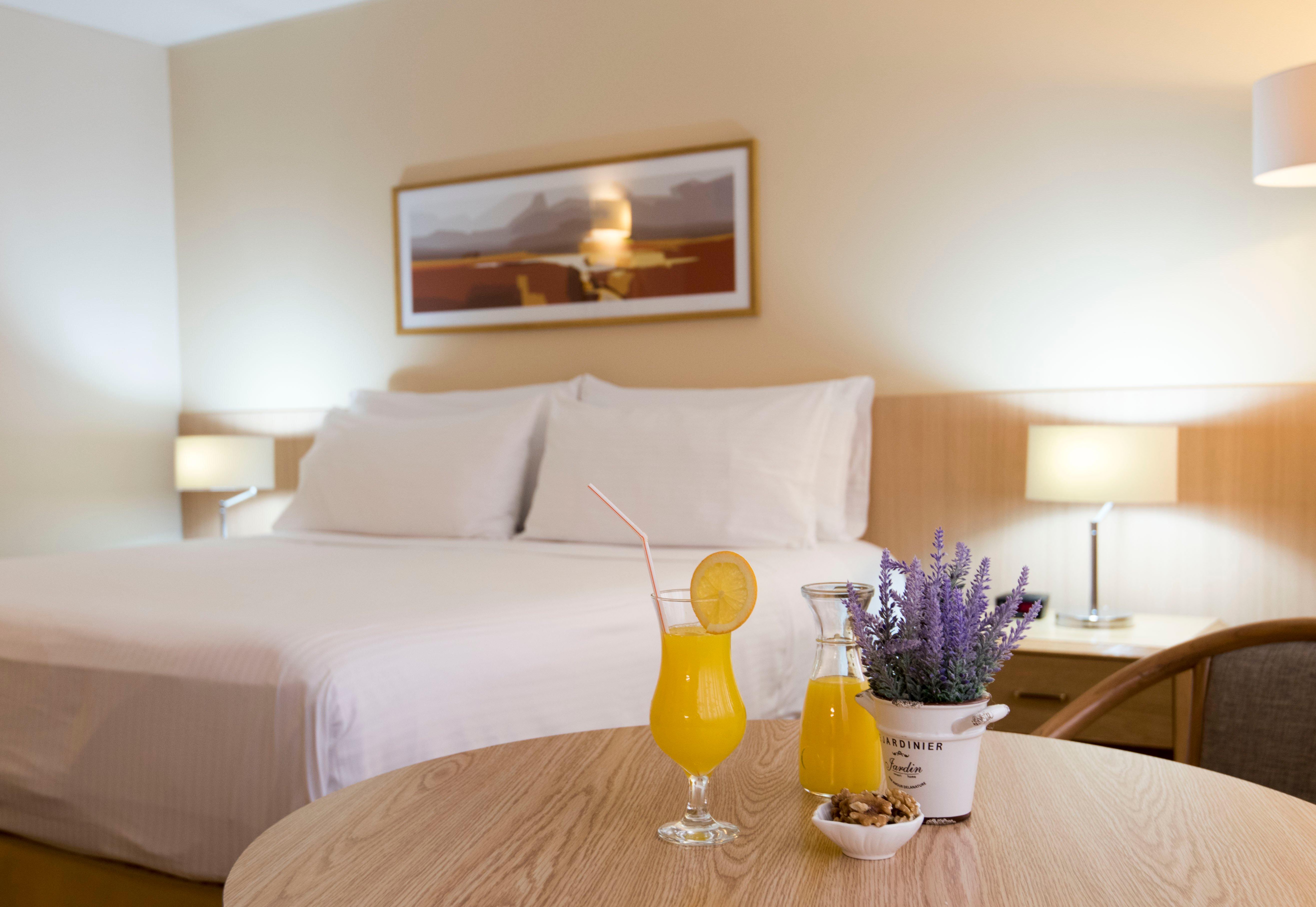 Double King Bed Non Smoking