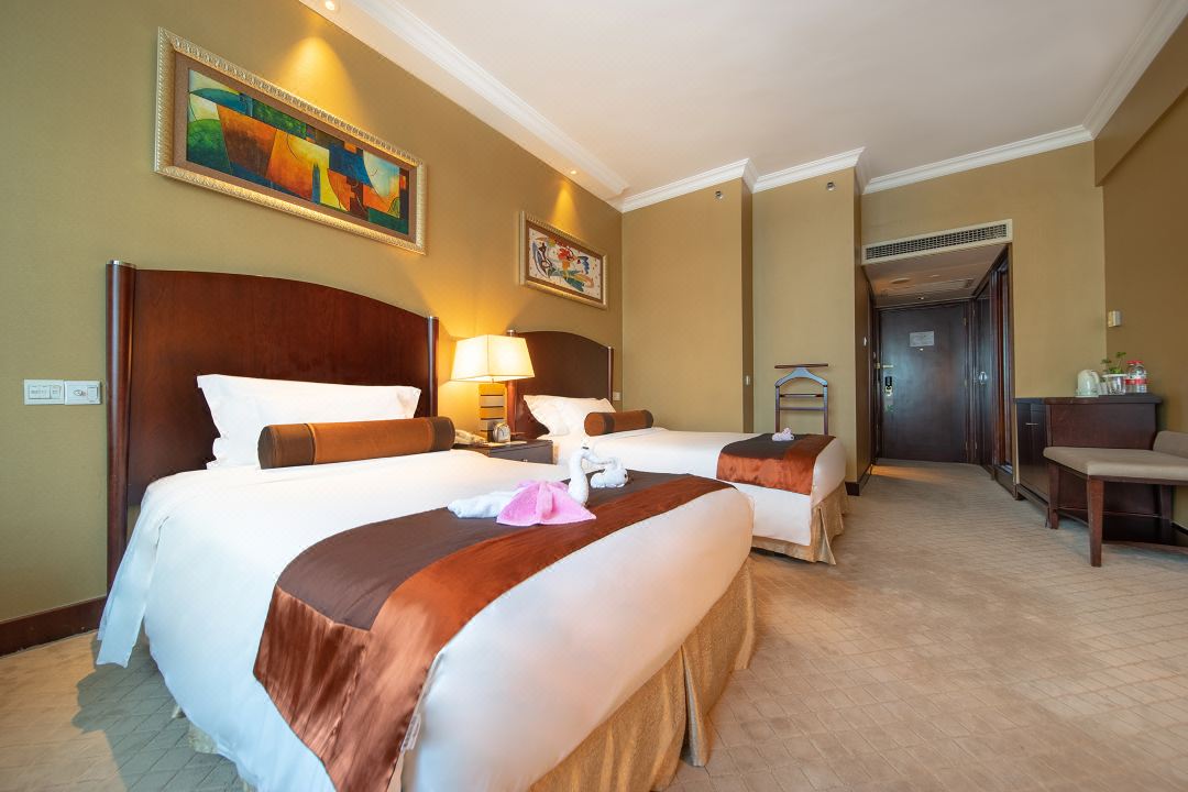 Twin Deluxe Two Beds