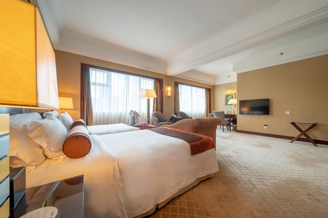 Twin Deluxe with Views