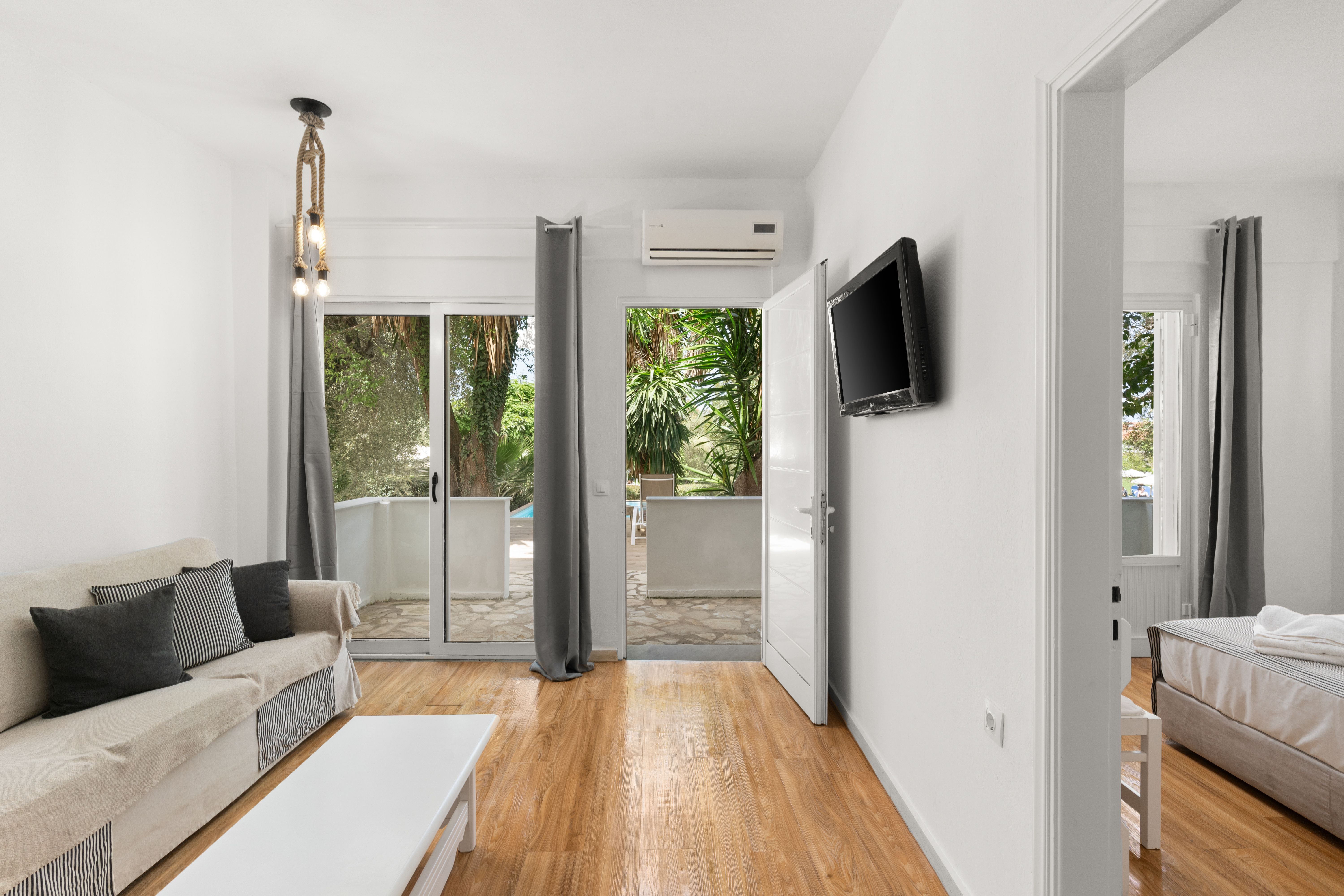 Suite Two Bedrooms with Private Pool