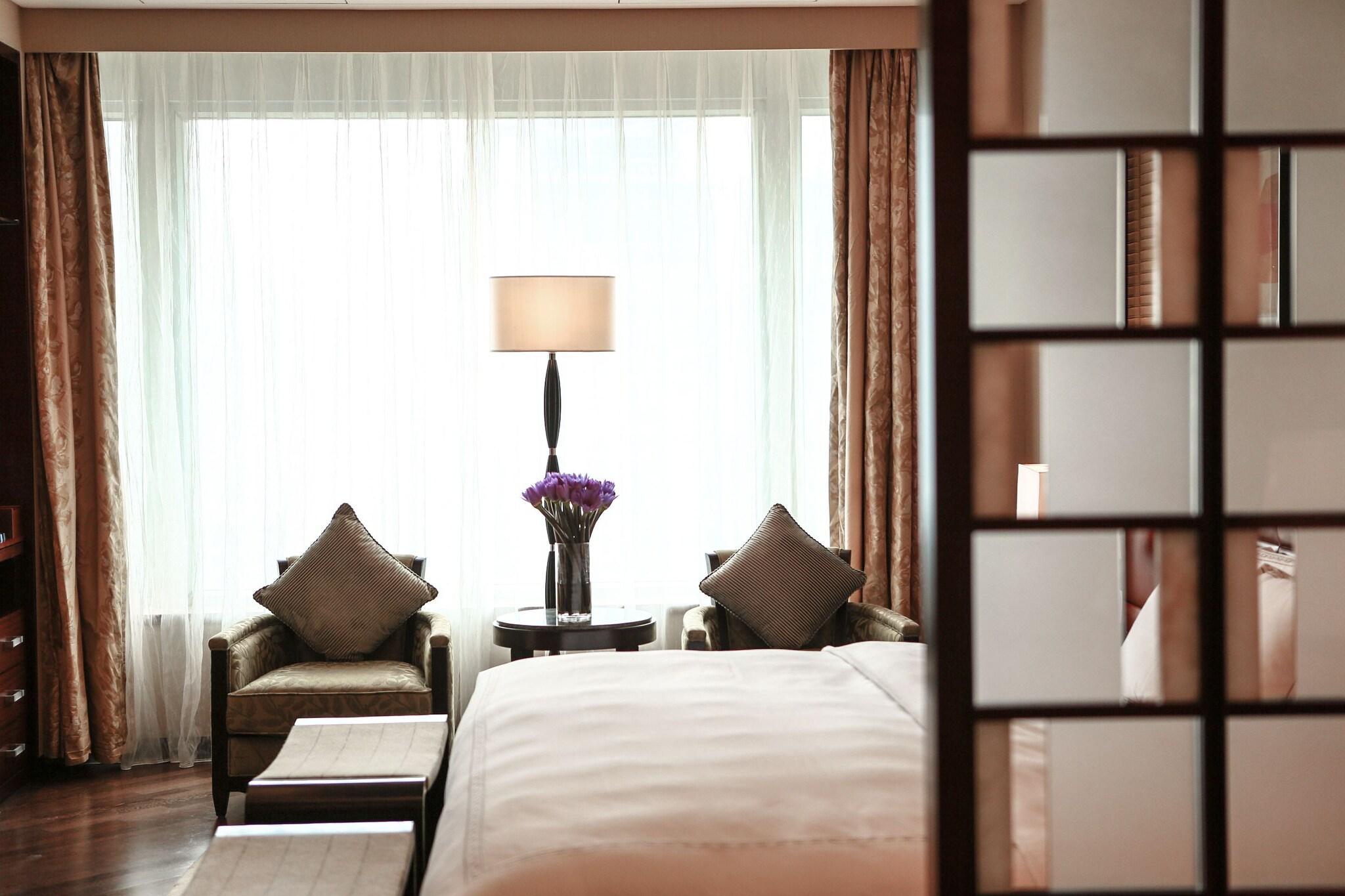 Junior Suite King Bed One Bedroom 