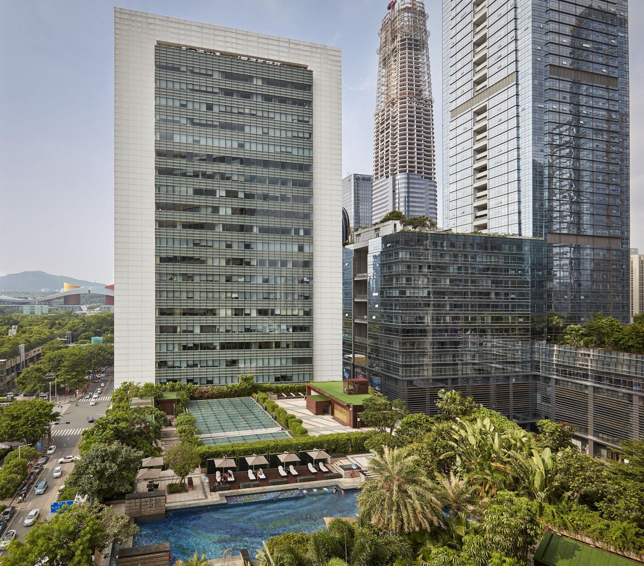 Junior Suite King Bed One Bedroom 