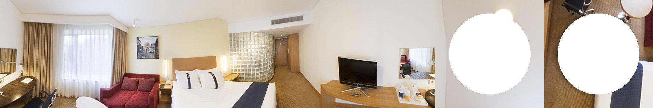 Double Queen Size Bed