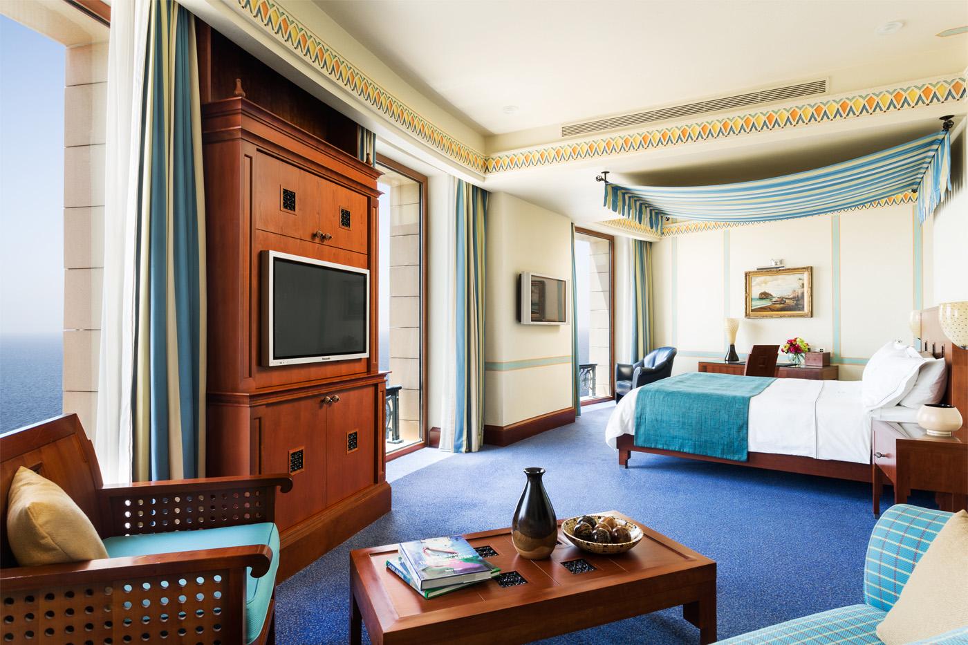 Double Sea View King Bed