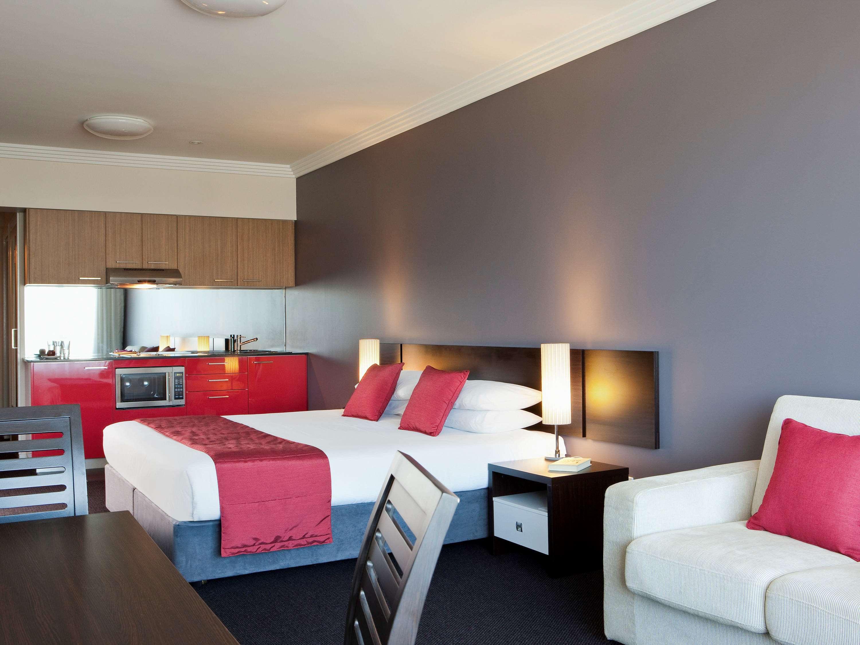 Studio King Size Bed