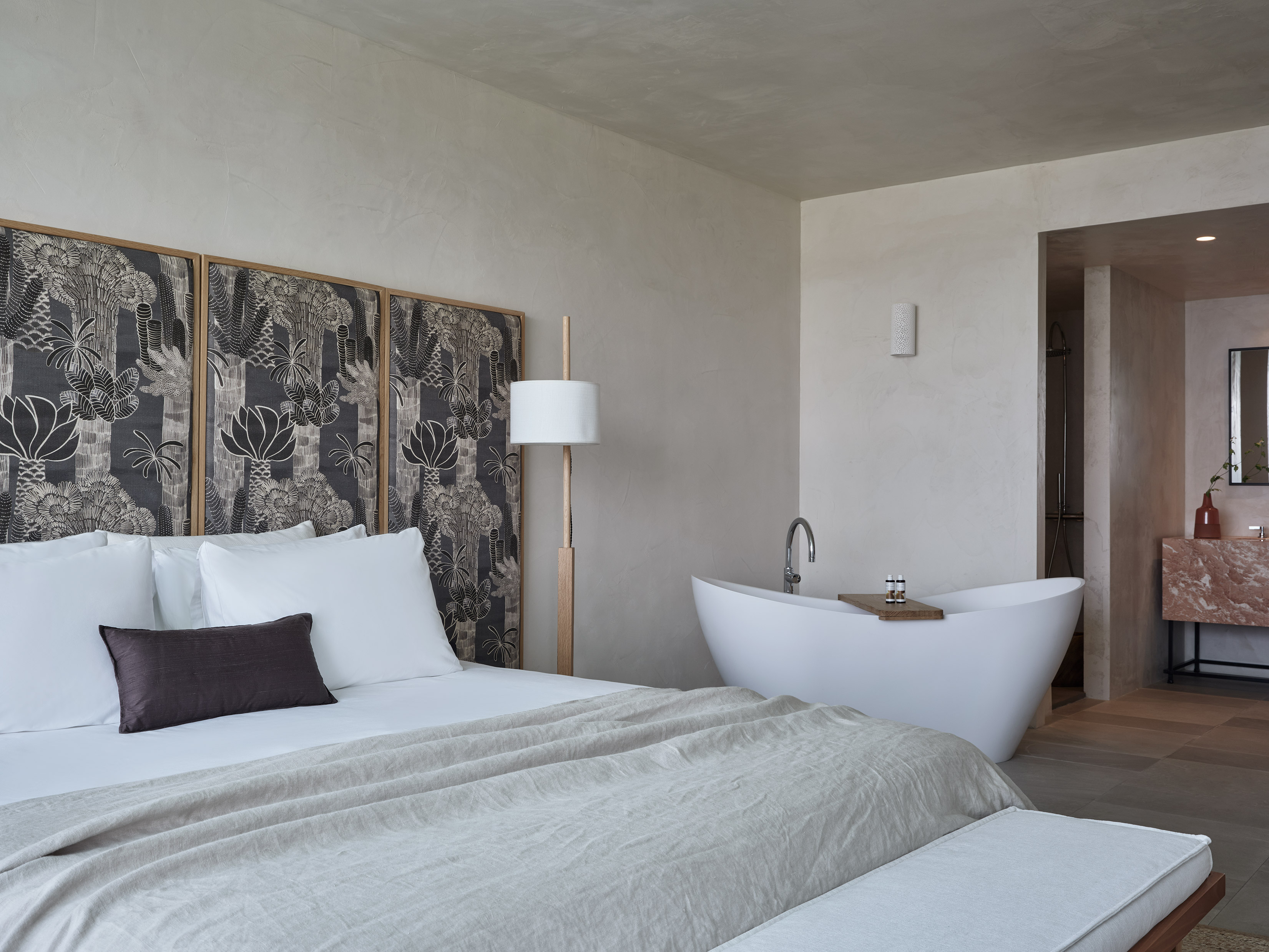 Suite Deluxe Side Sea View