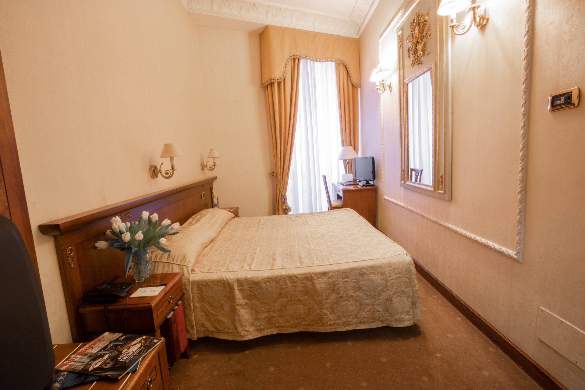 Double or Twin Standard