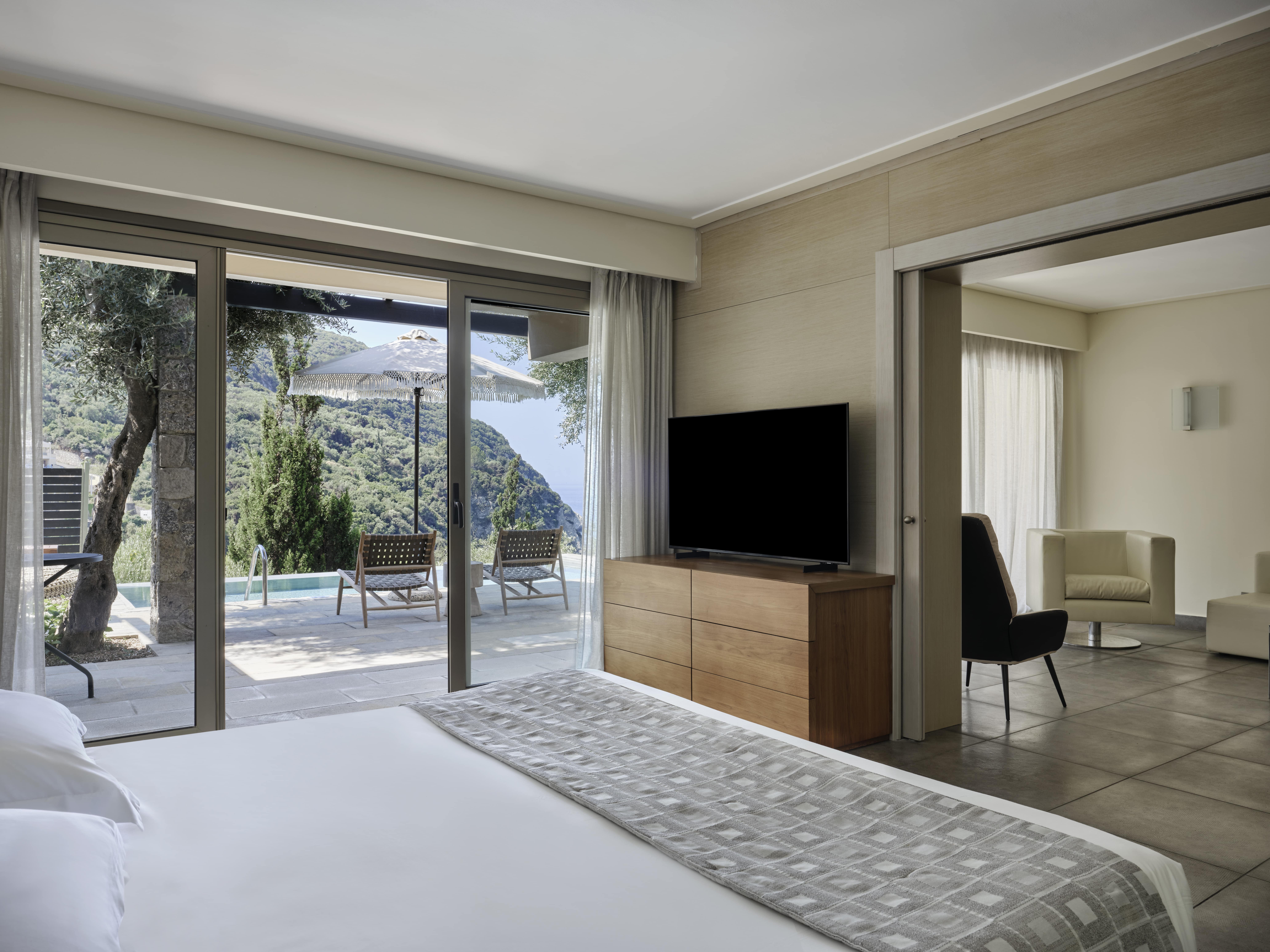 Suite Deluxe with Private Pool