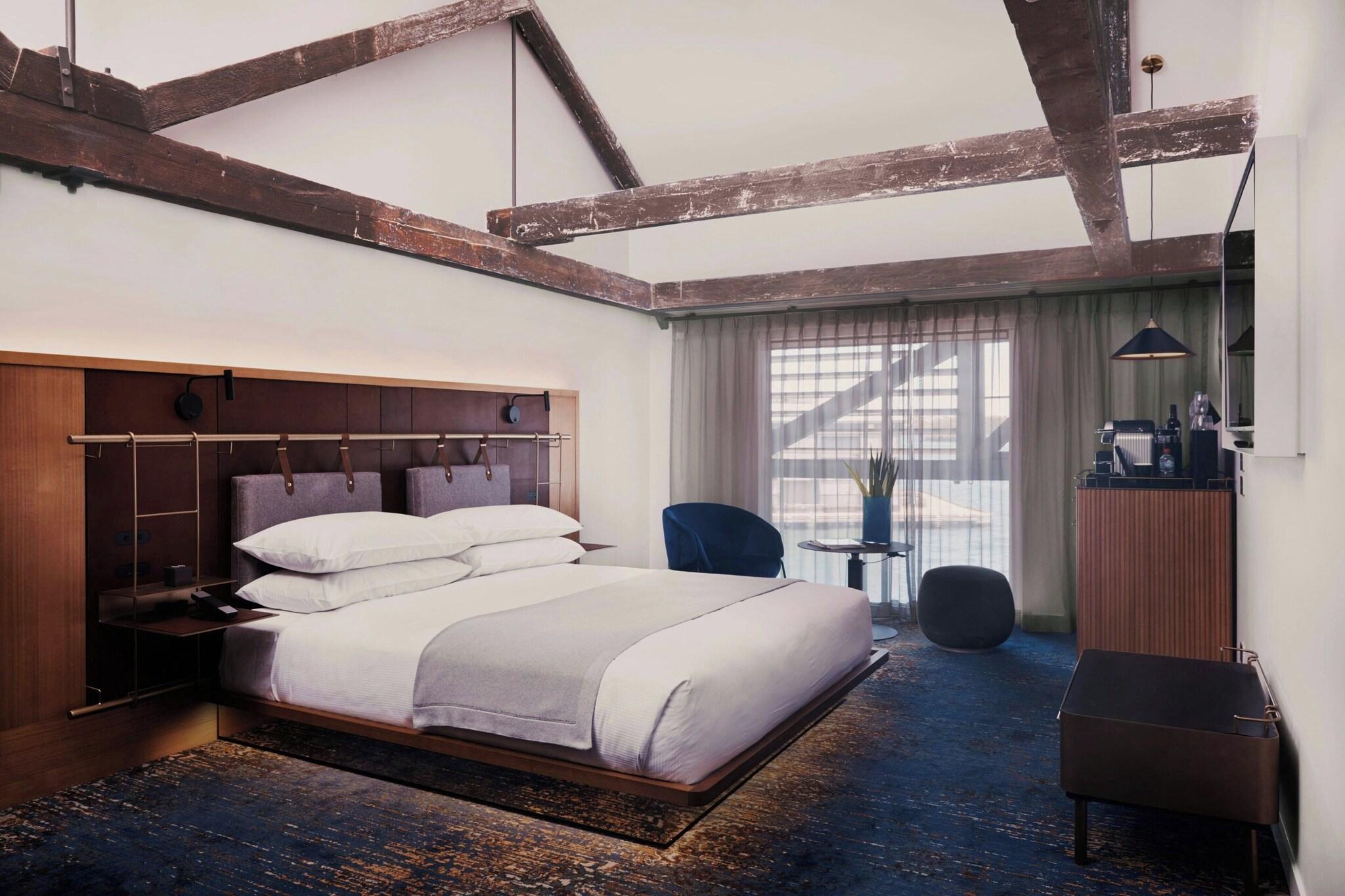 Double King Size Bed