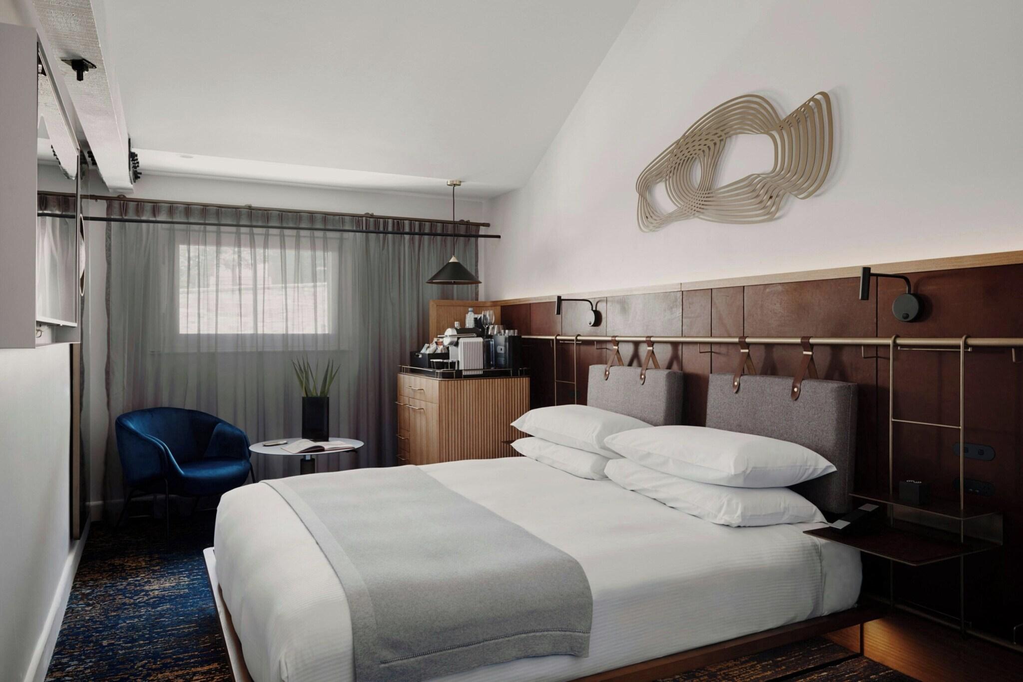 Double King Size Bed