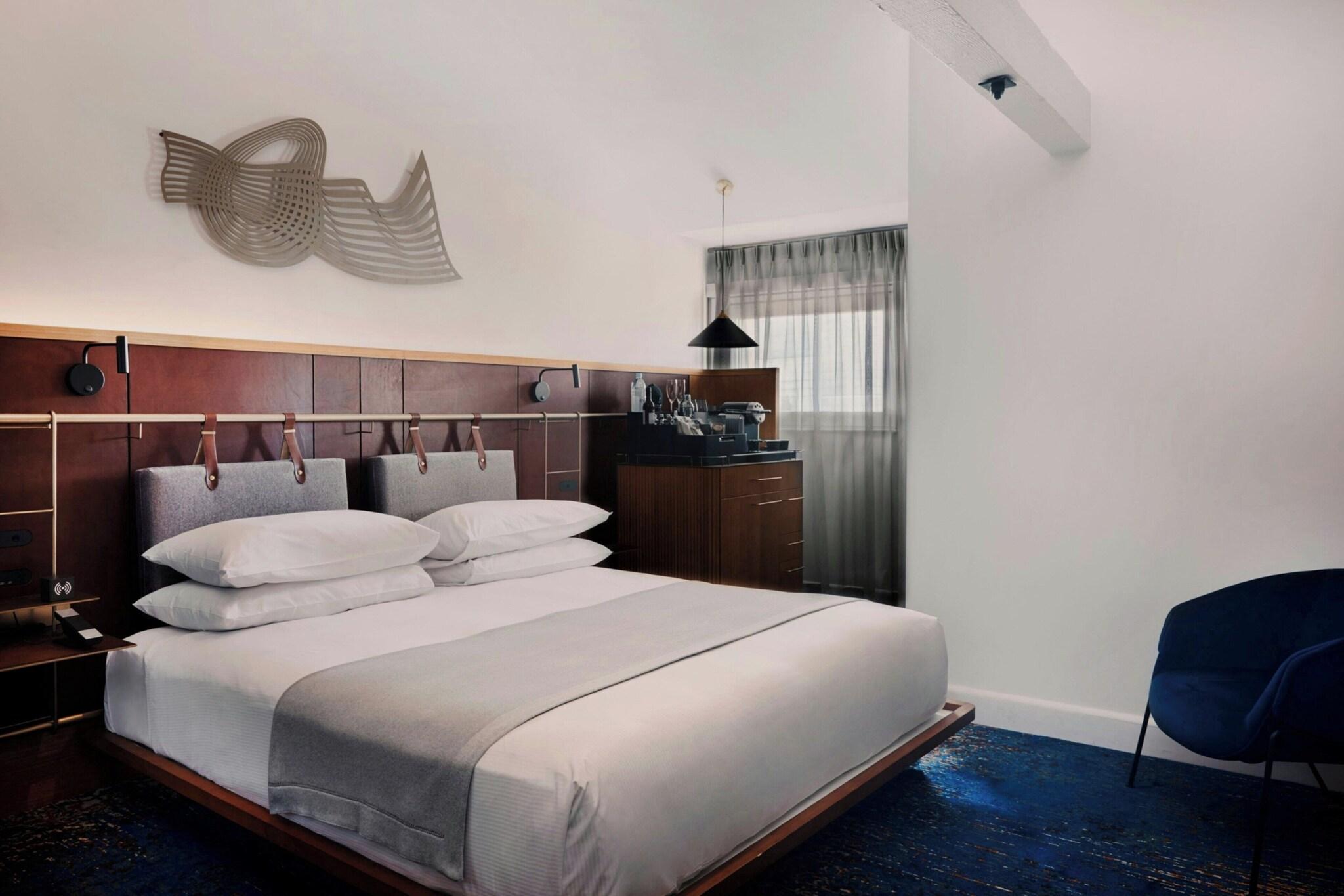 Double King Size Bed