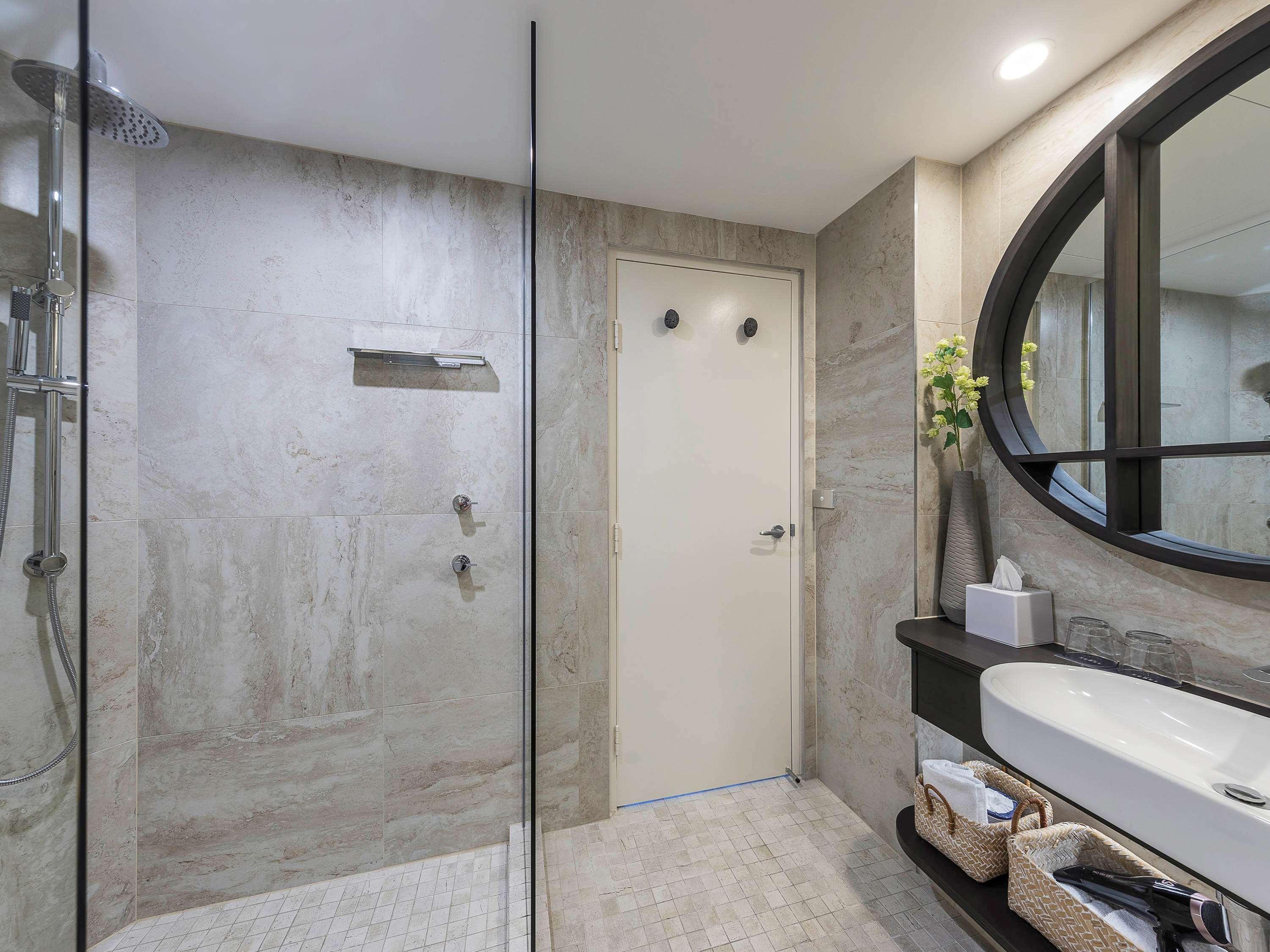 Apartment Superior Queen Bed