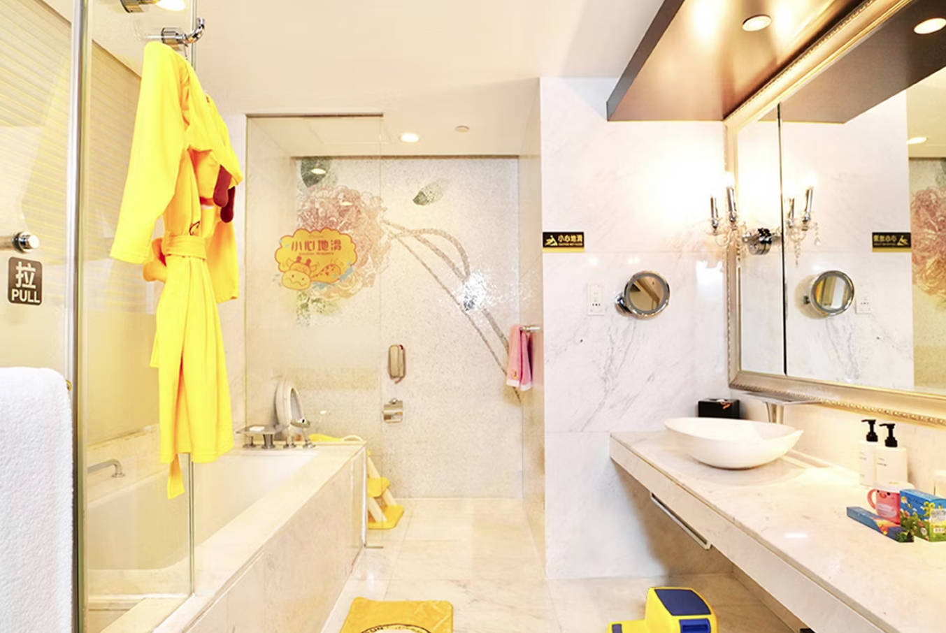 Junior Suite King Size Bed