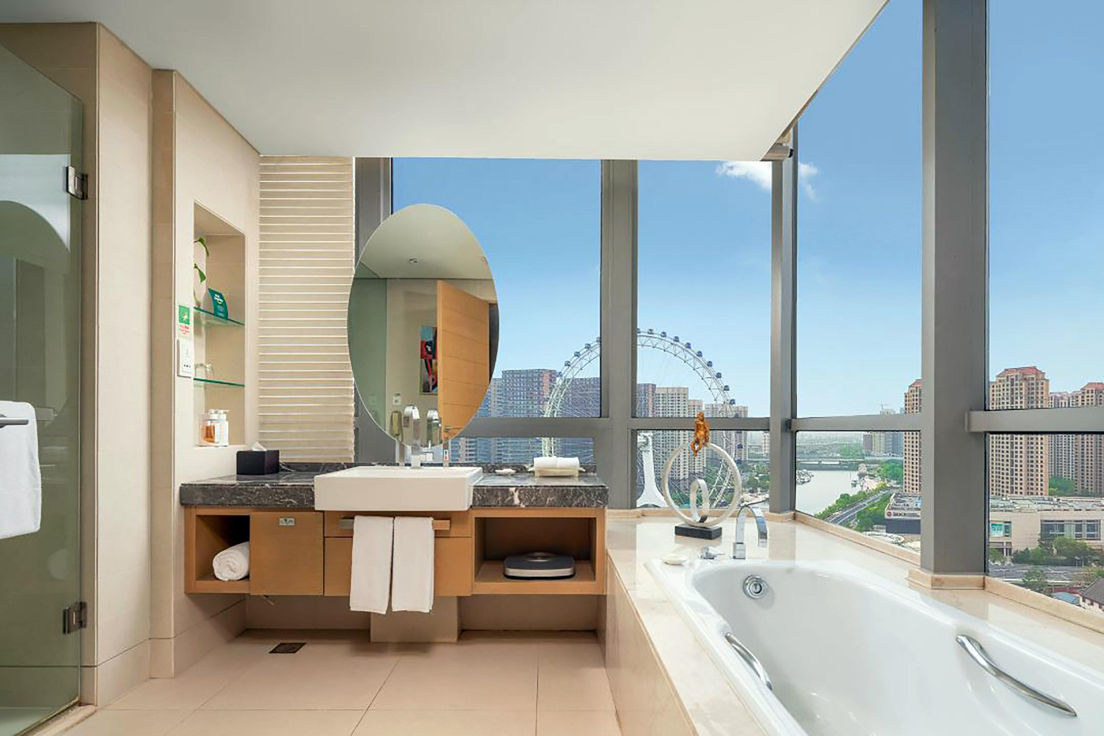 Suite with Views