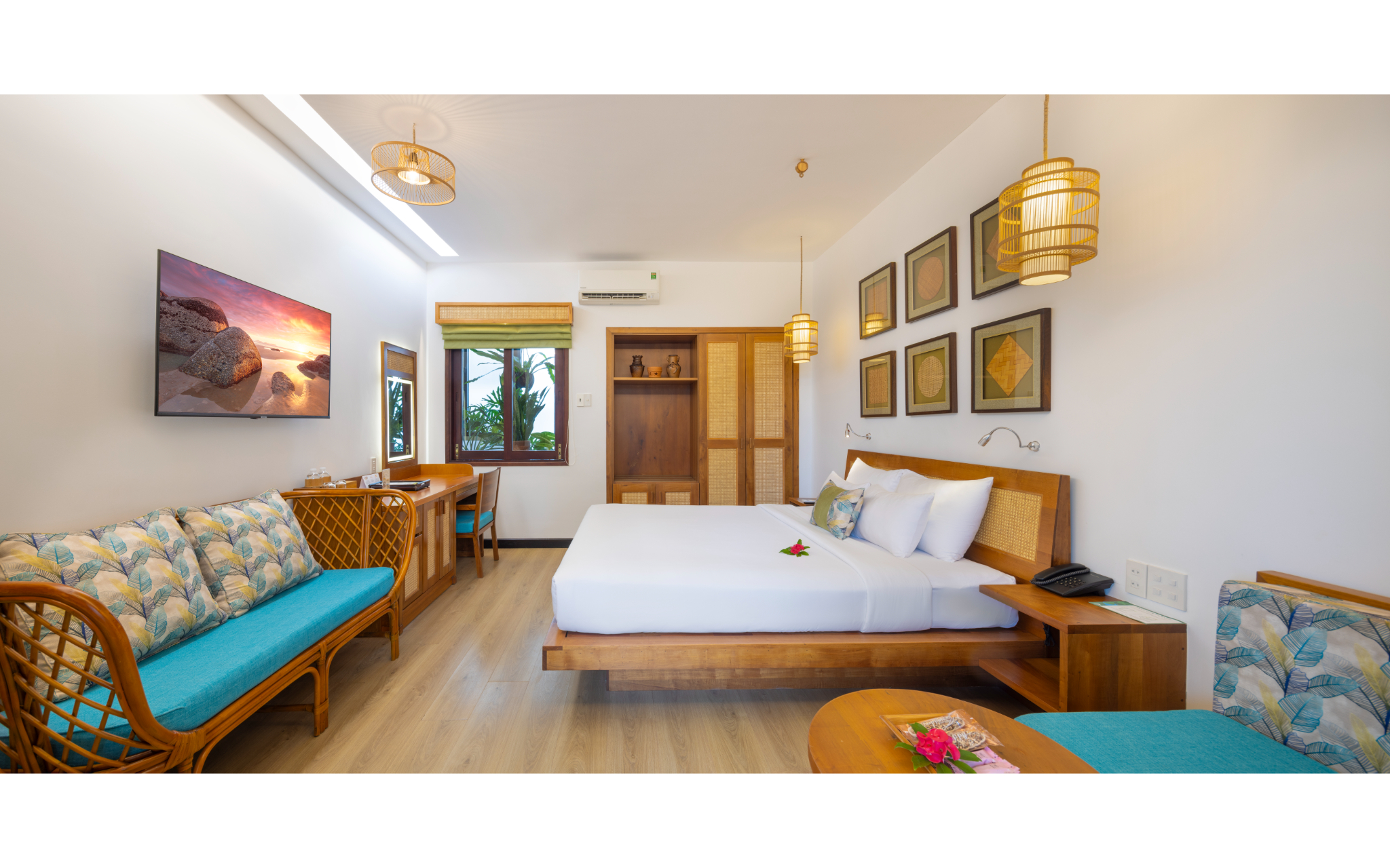 Double or Twin One Bed