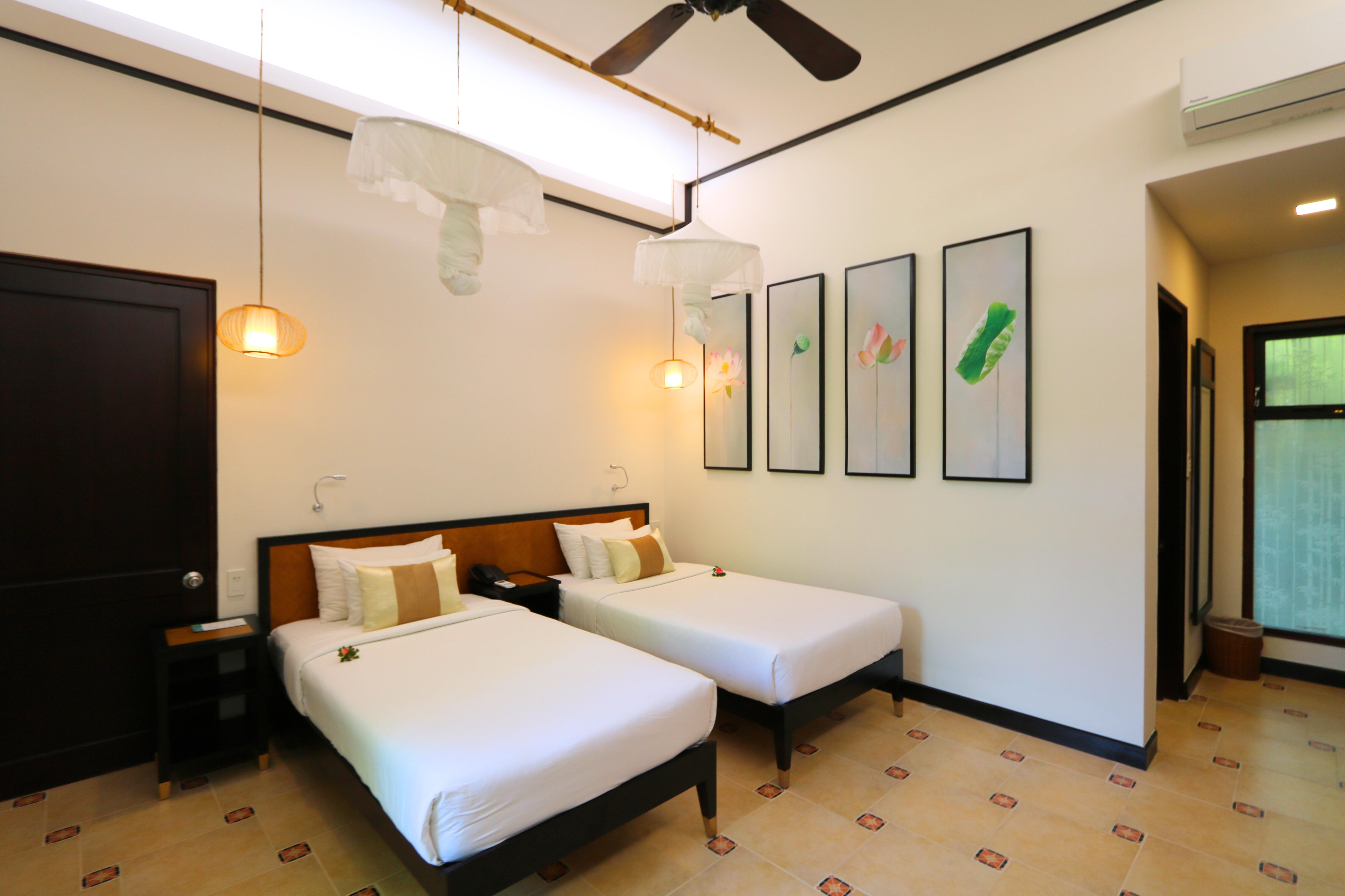 Double or Twin One Bed