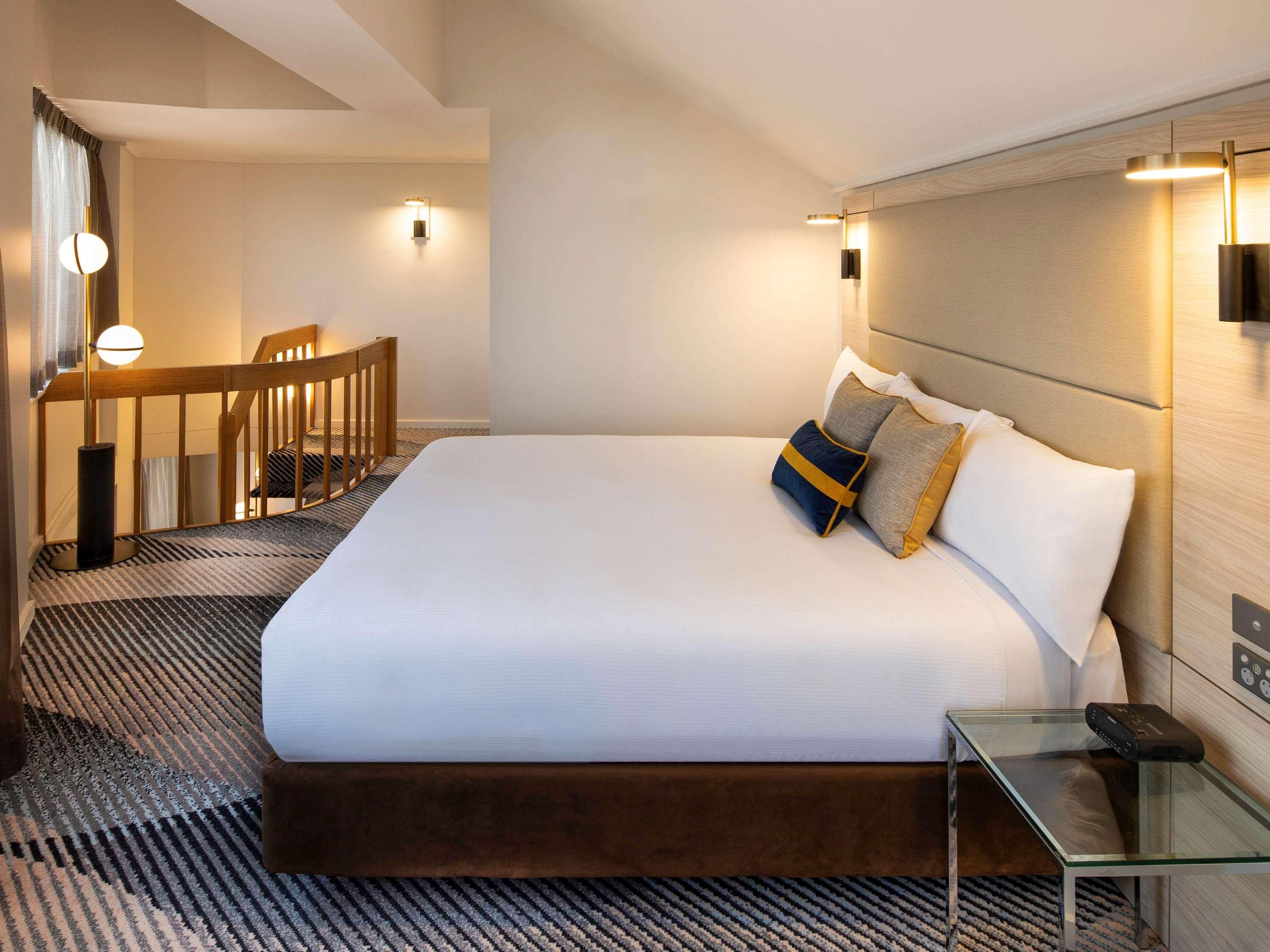 Double Deluxe King Bed