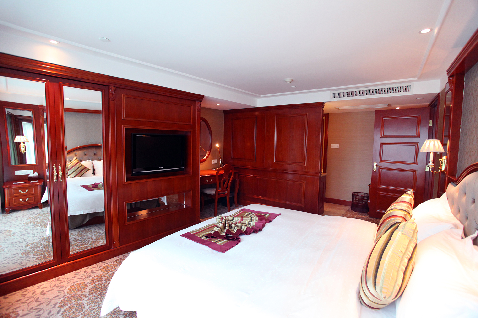 Suite Two Bedrooms