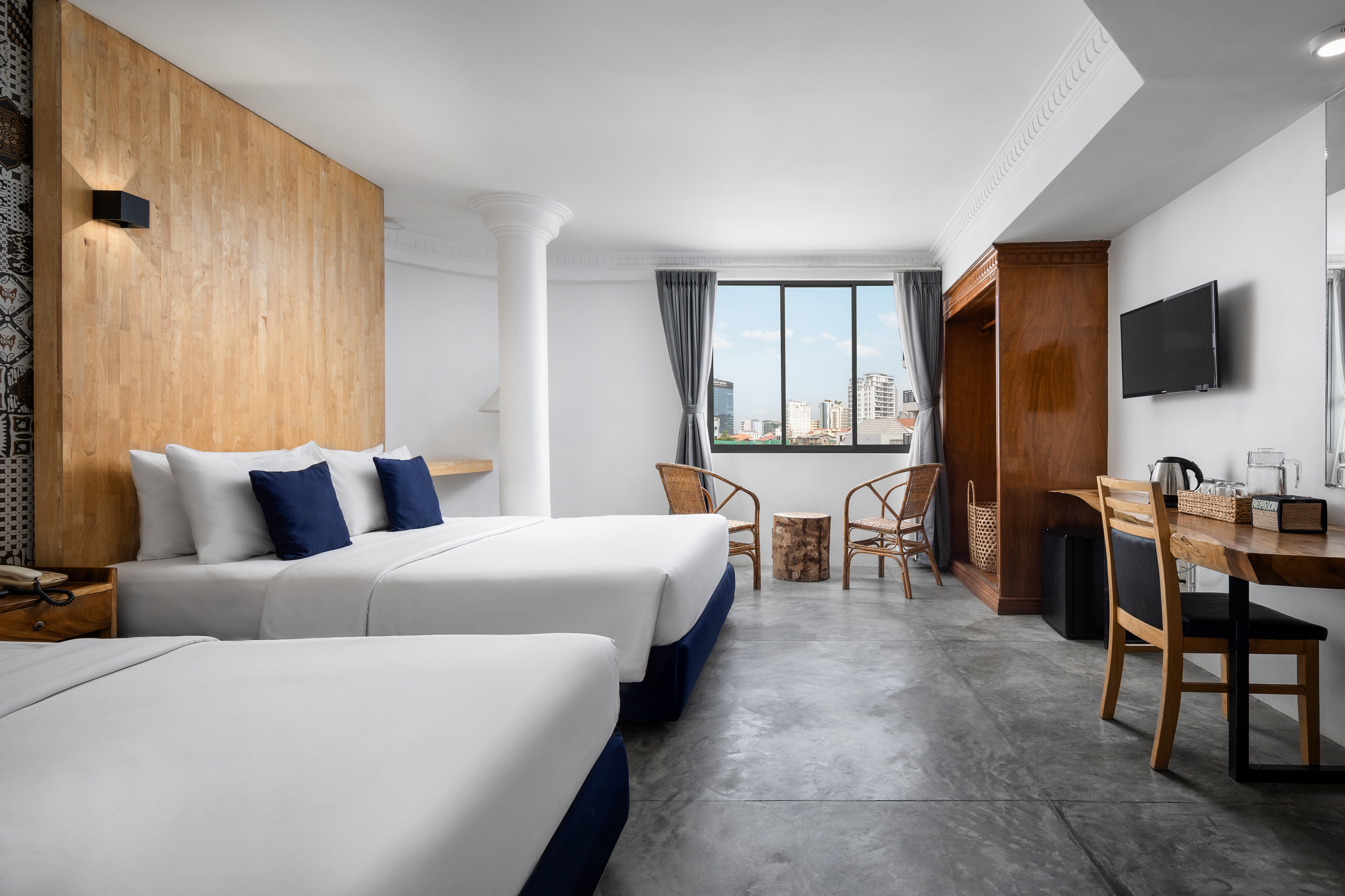 Family Room Executive