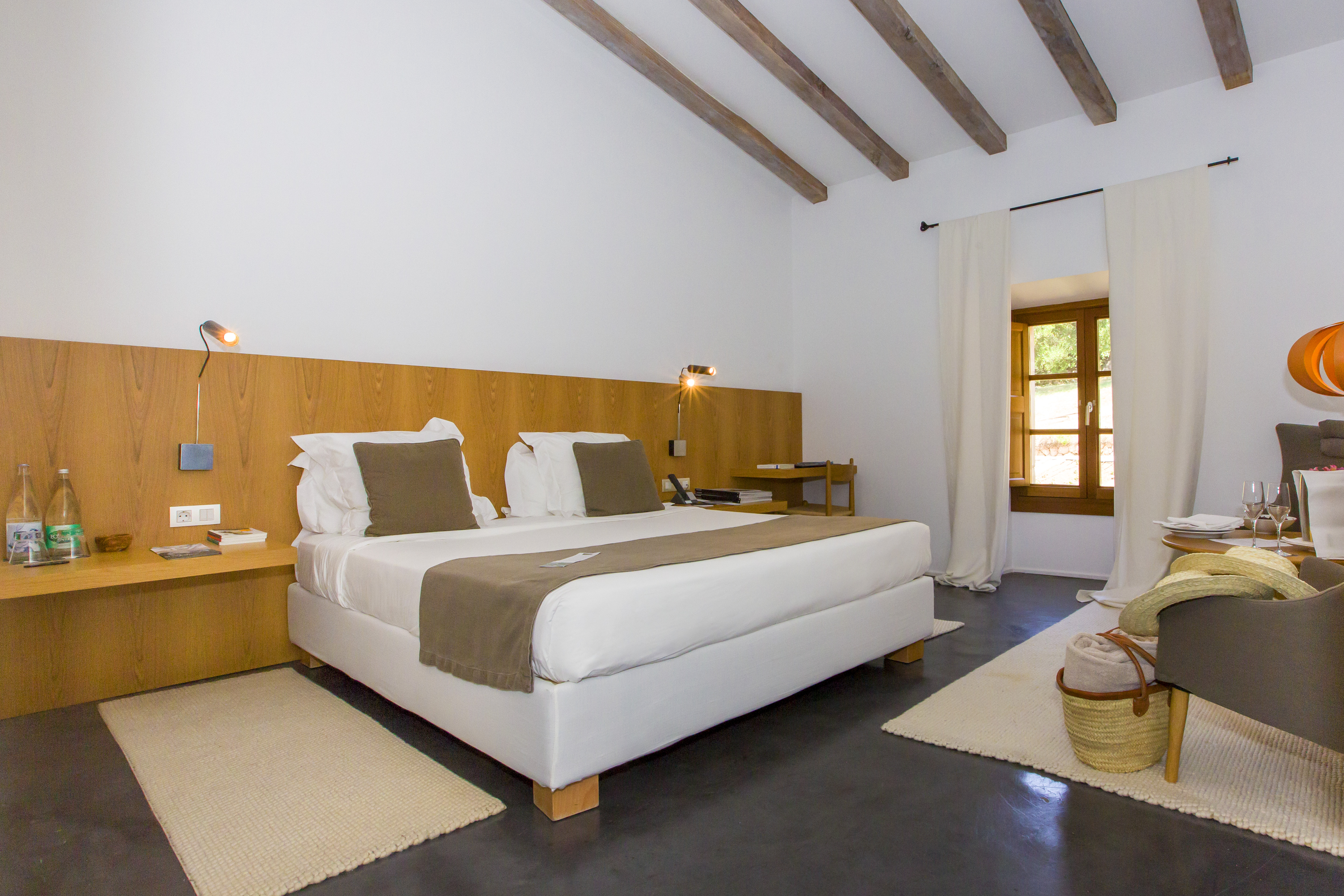 Double Superior King Bed