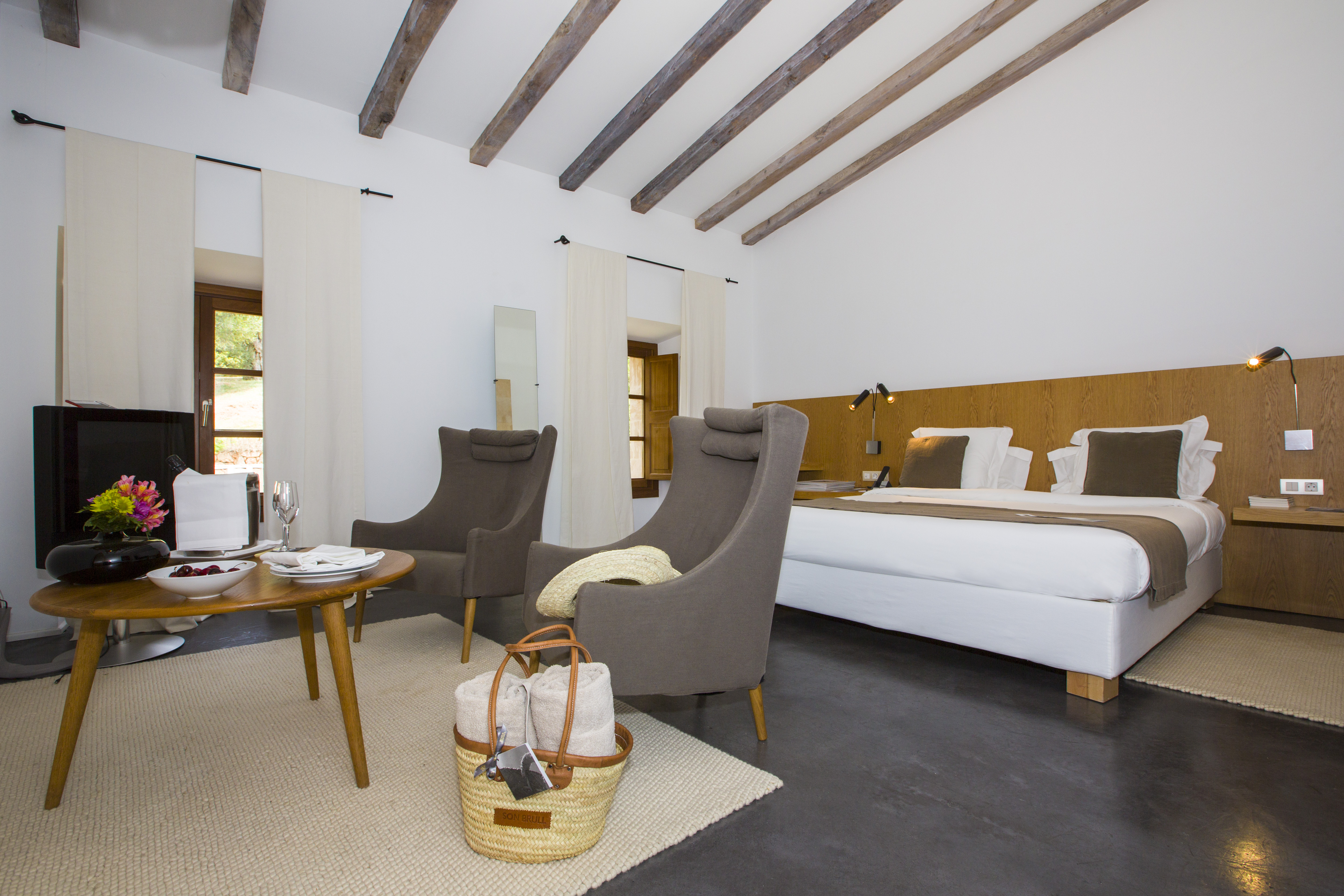 Double Superior King Bed