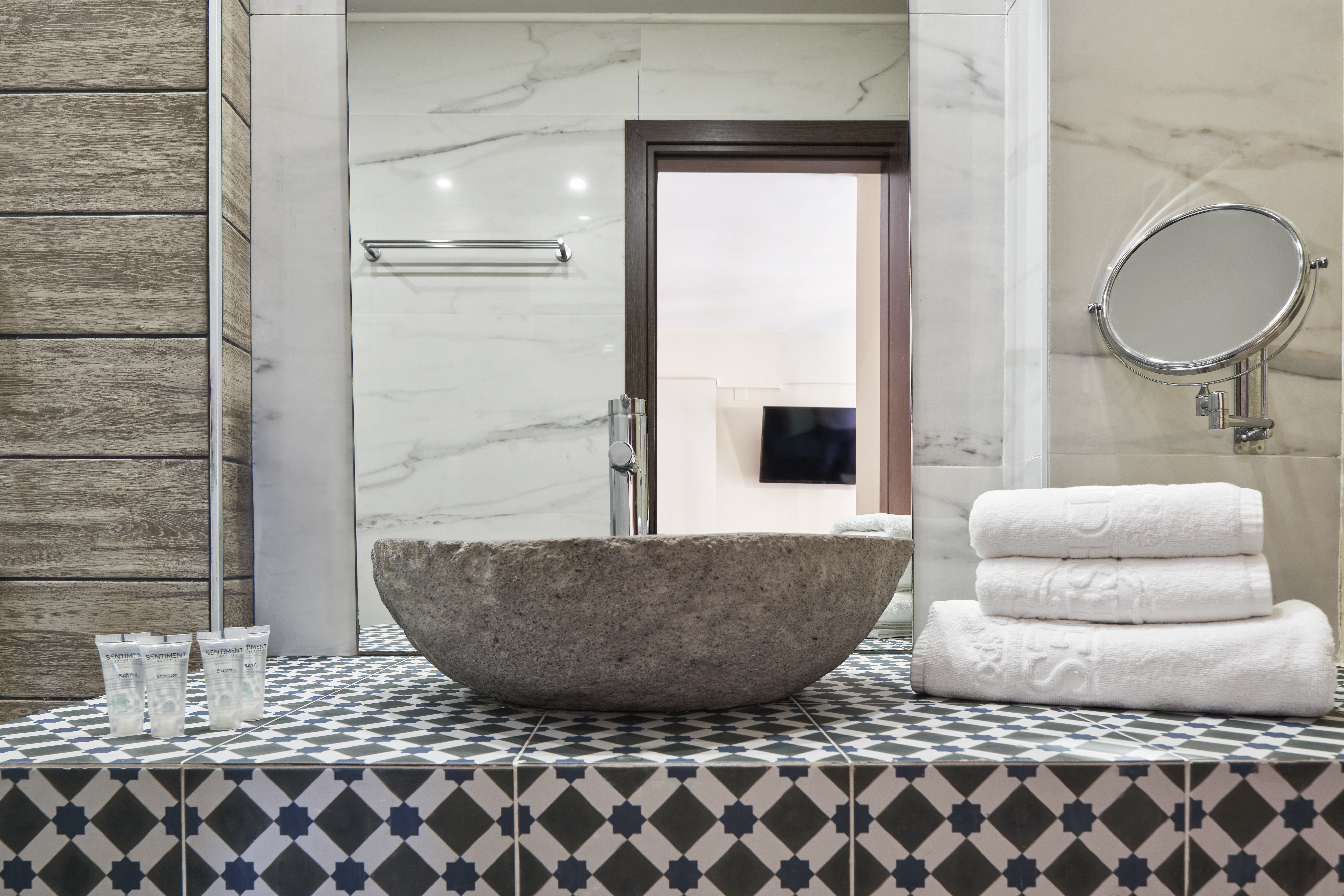 Double or Twin Deluxe Land View