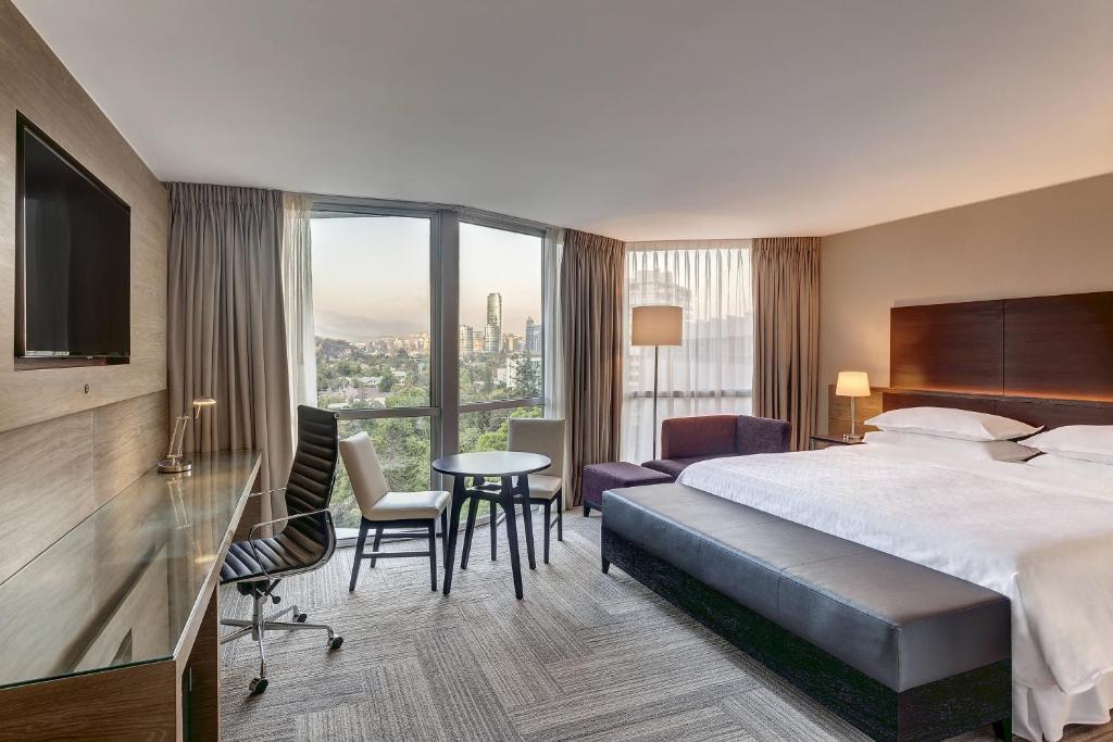 Double Superior Pool View