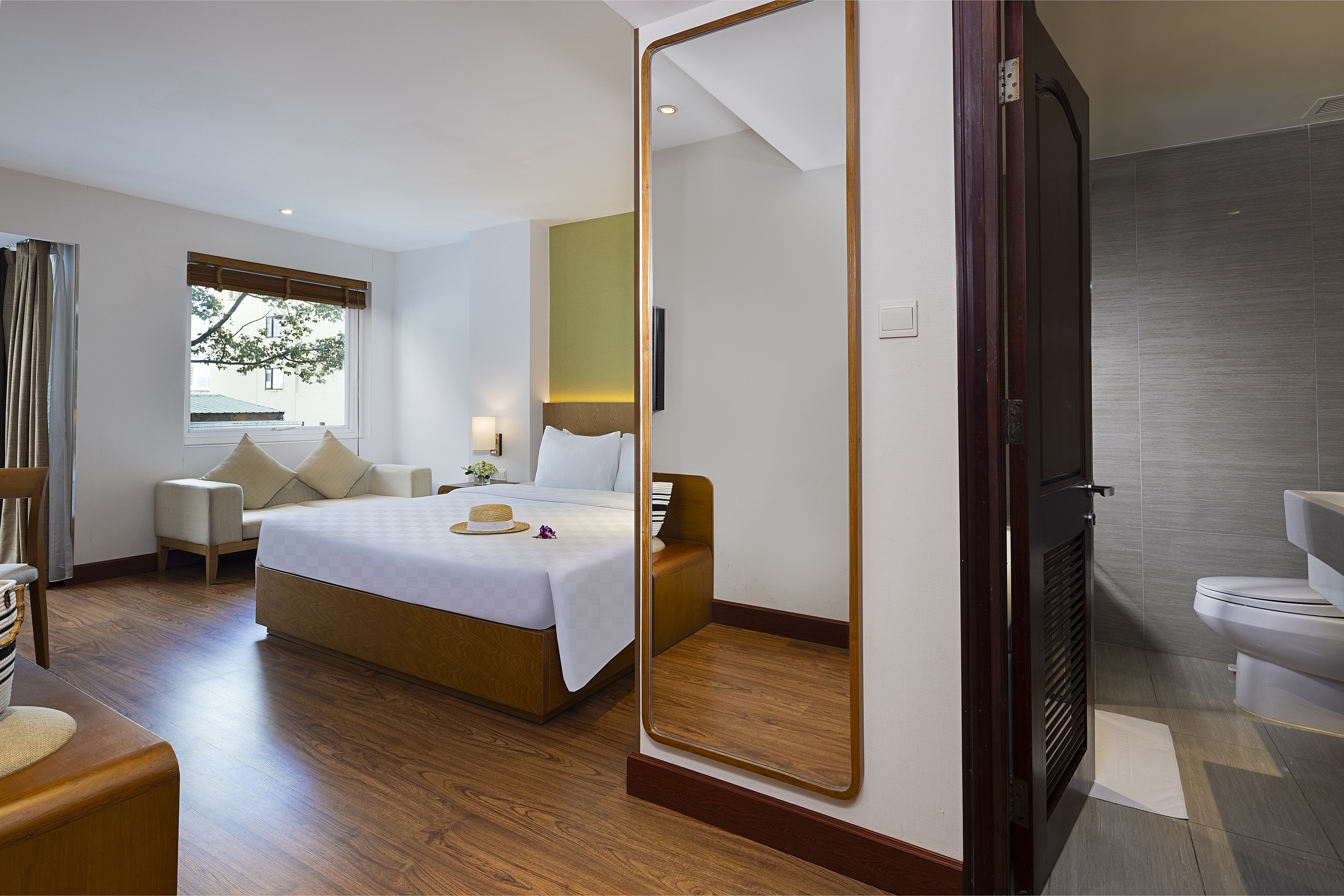 Double Club City View