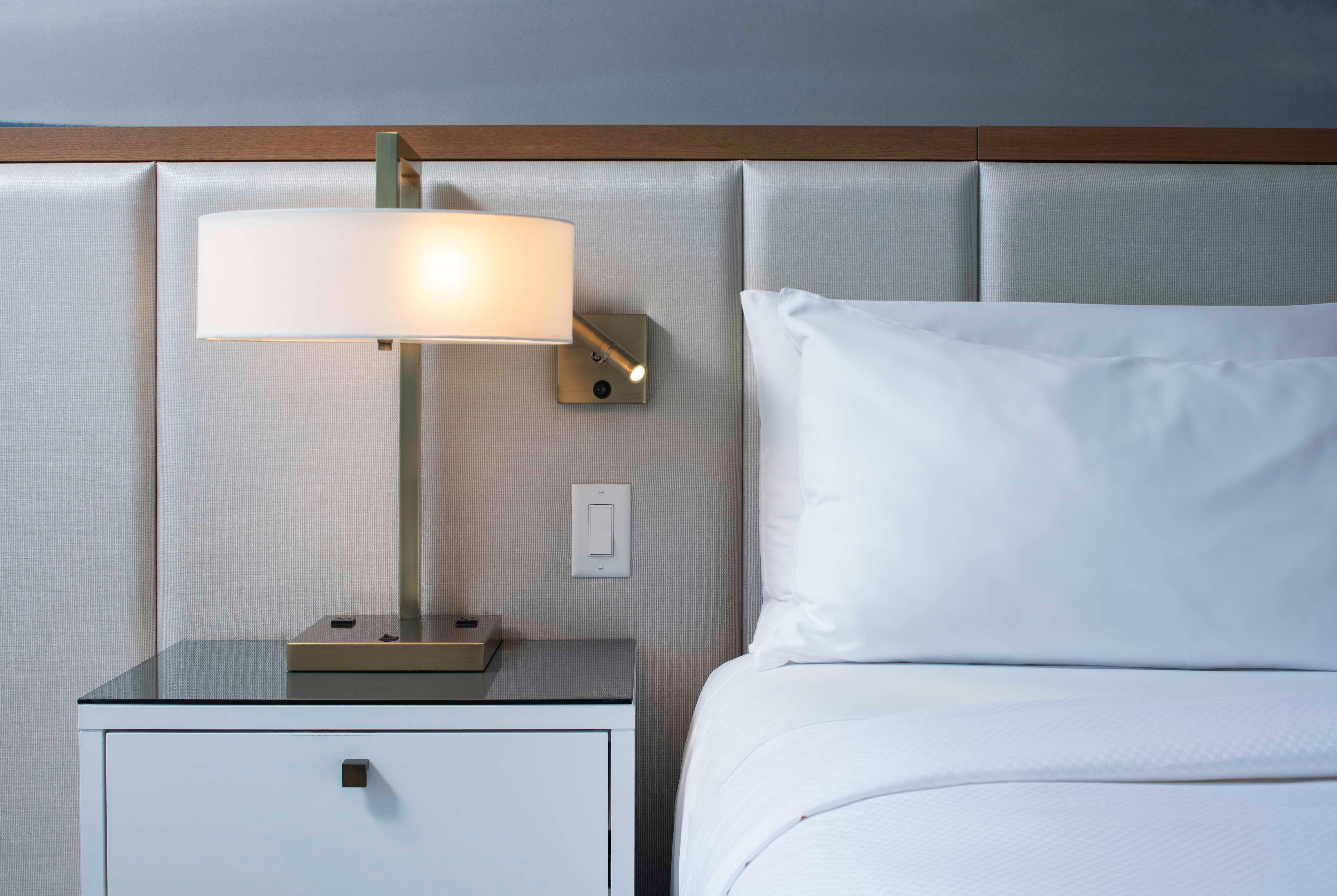 Double Deluxe King Bed