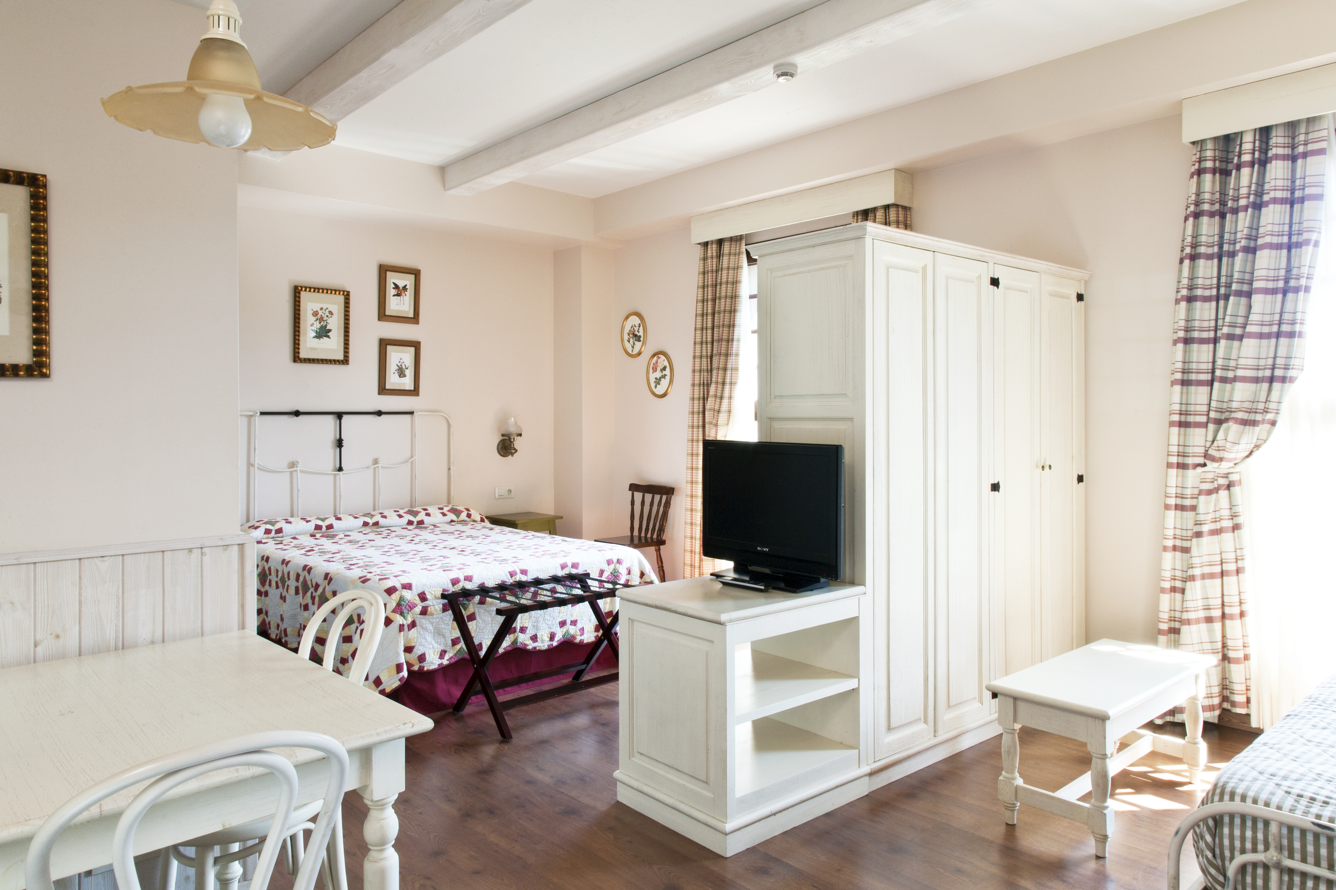 Double or Twin Capacity 5