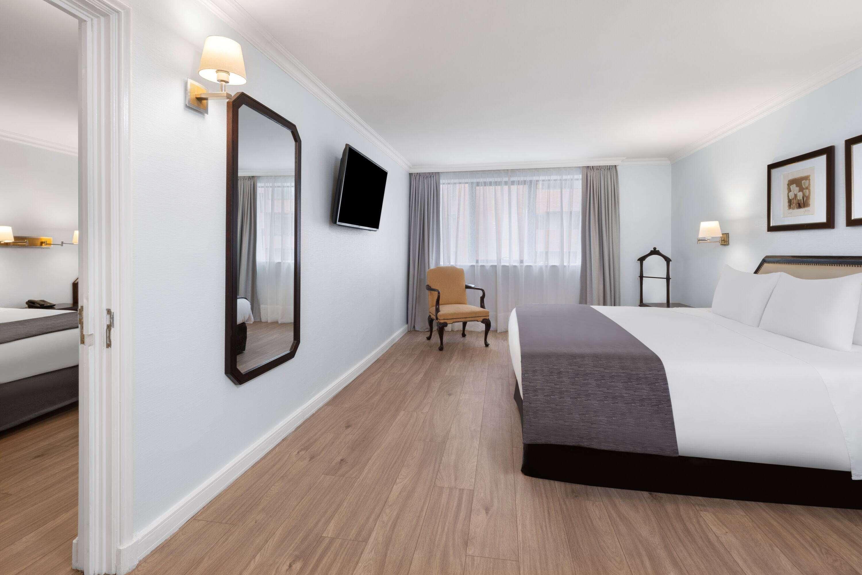 Room Connecting Room