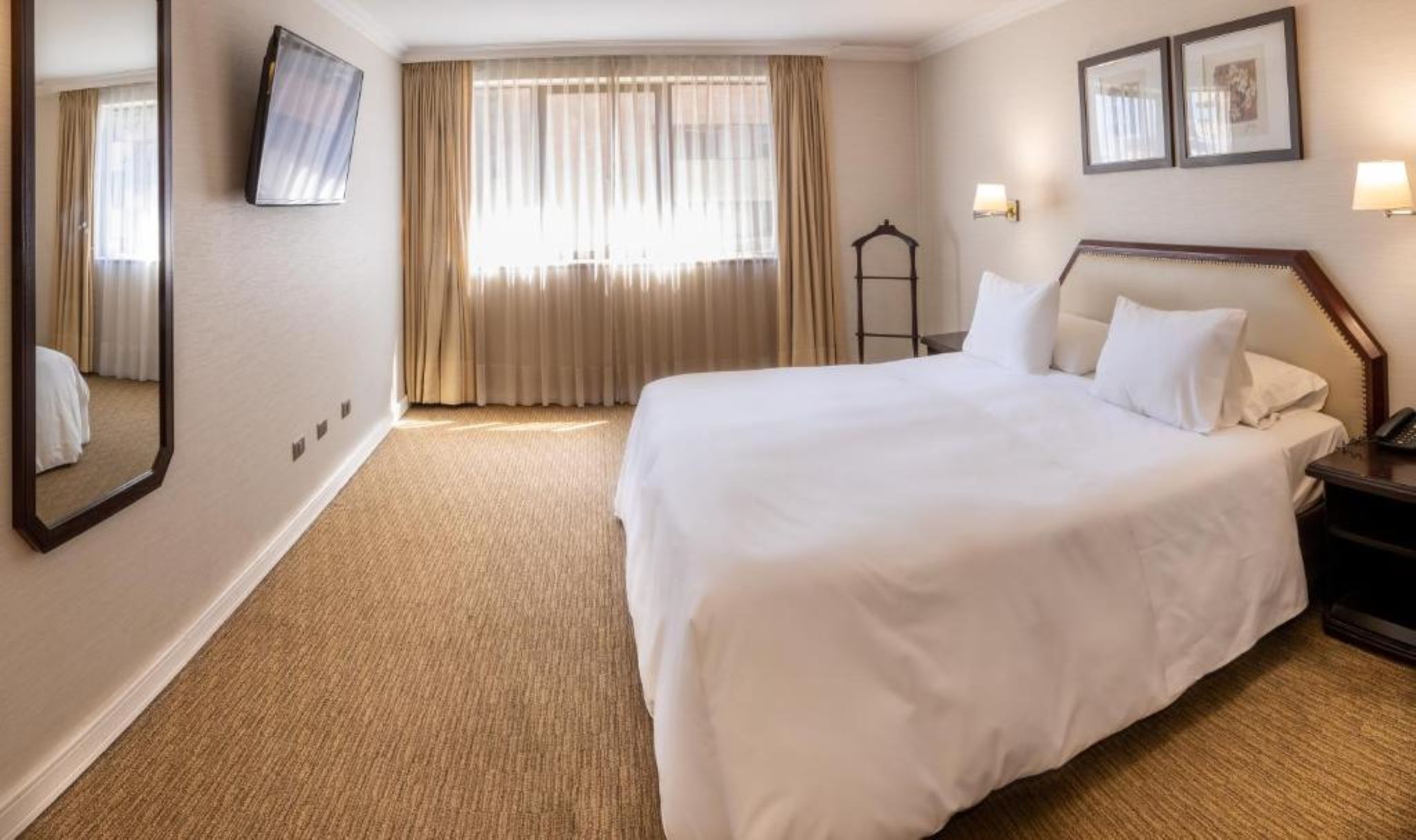 Room Connecting Room