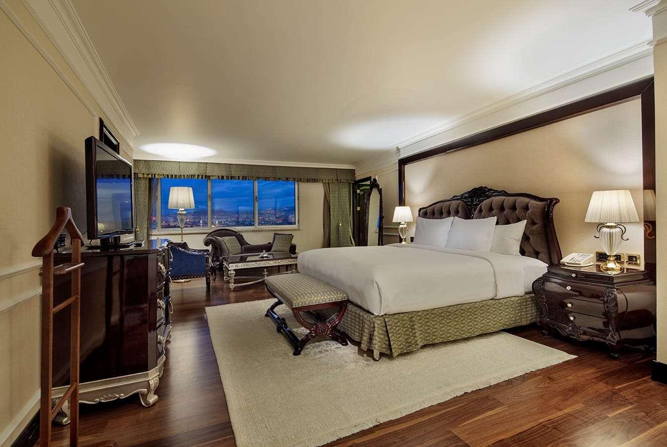 Suite Executive King Bed