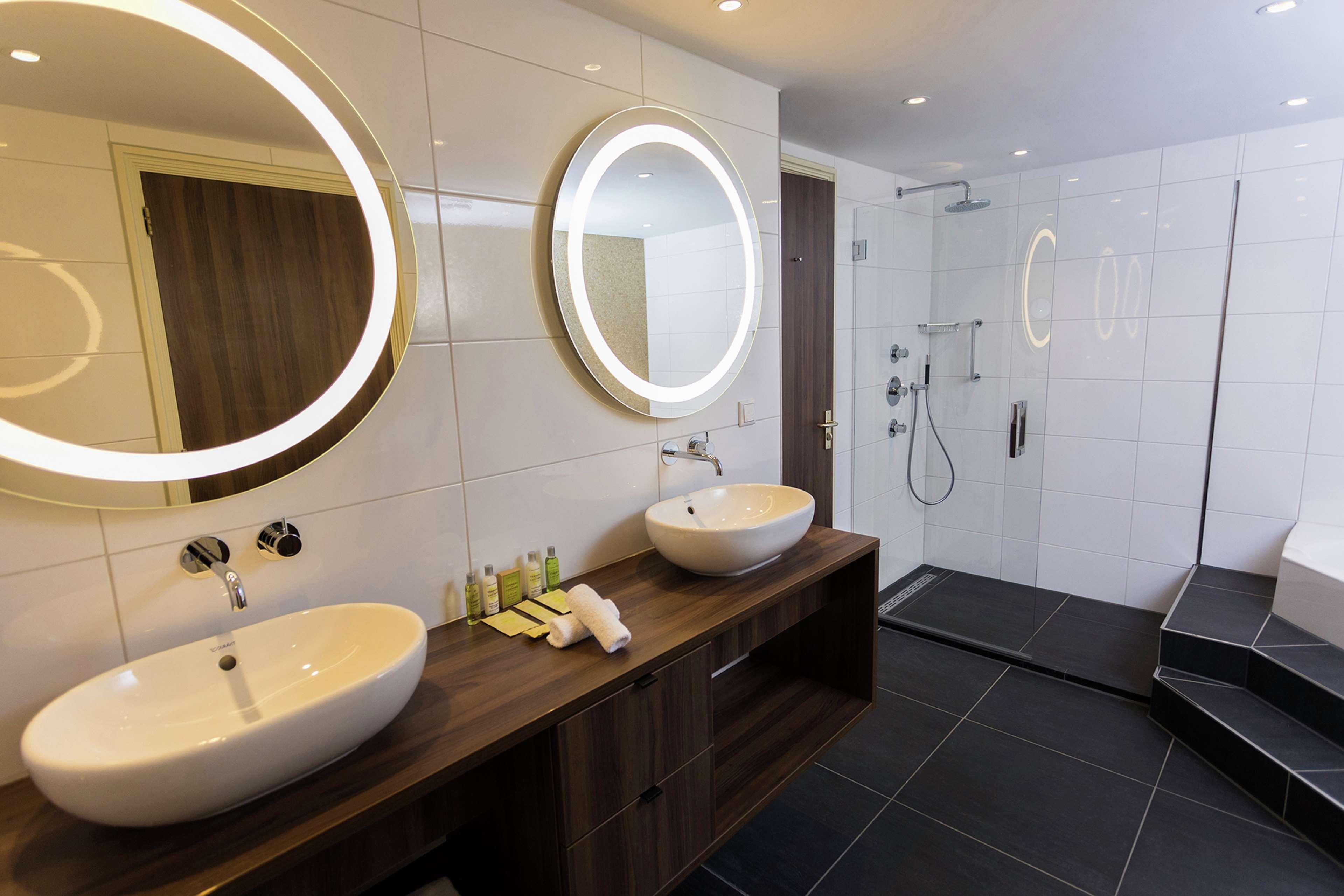 Suite King Bed One Bedroom 