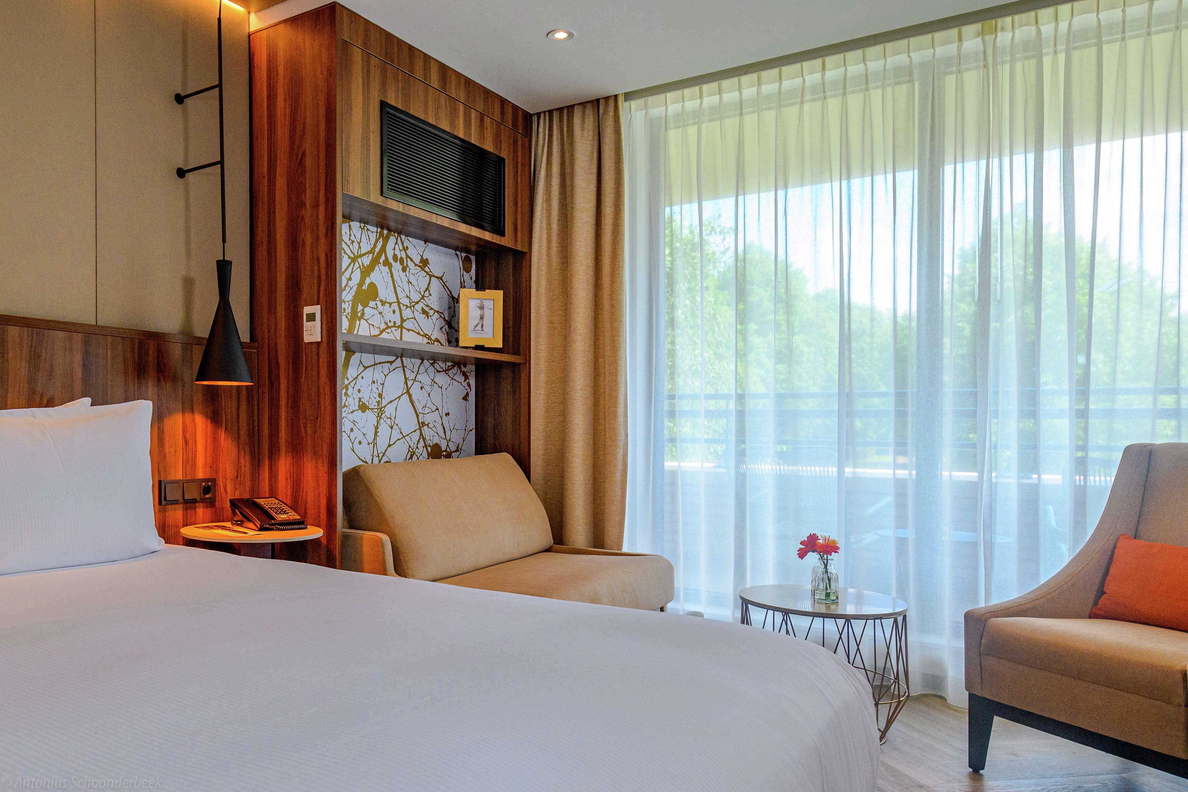 Triple Guest Room King Bed