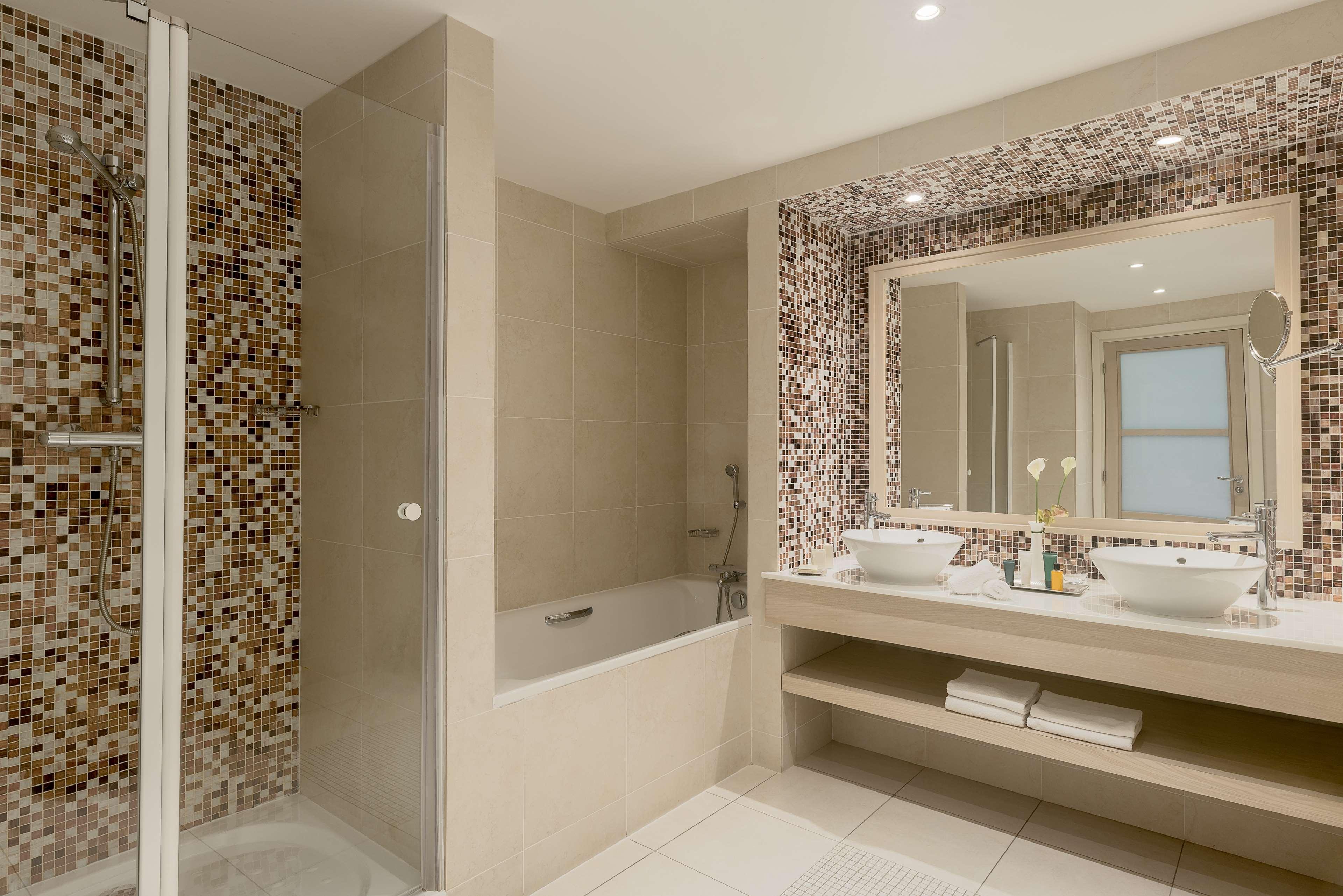 Junior Suite Lake View